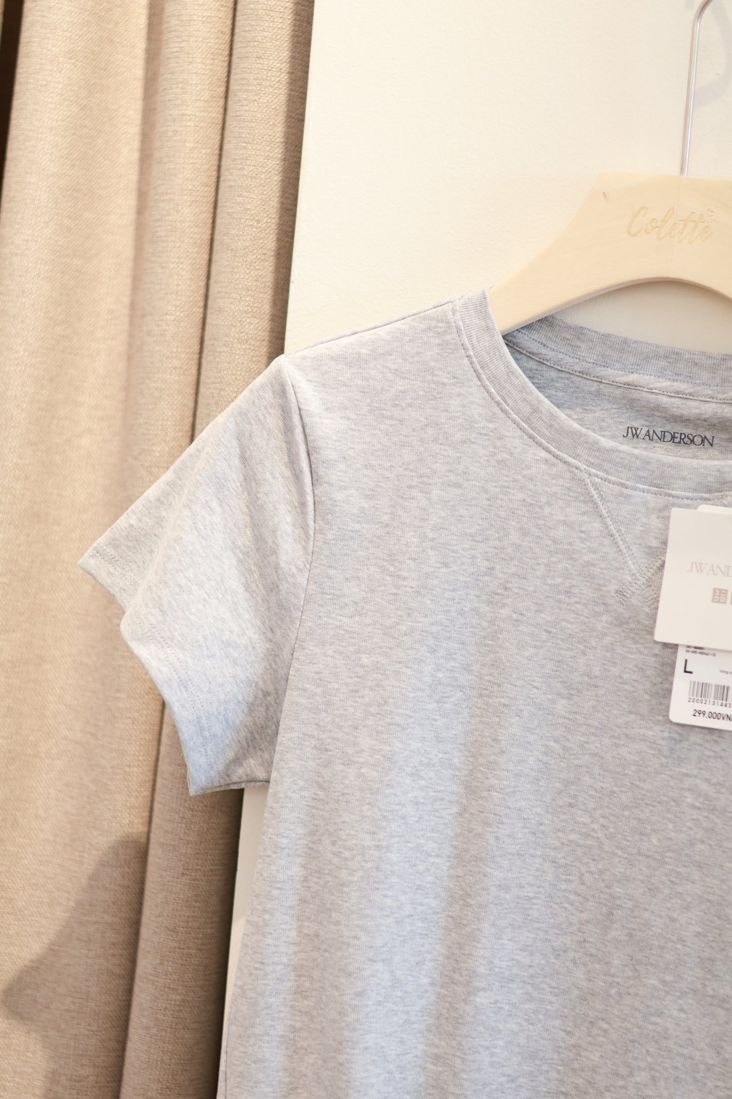 JWA UNIQLO BABY TEE