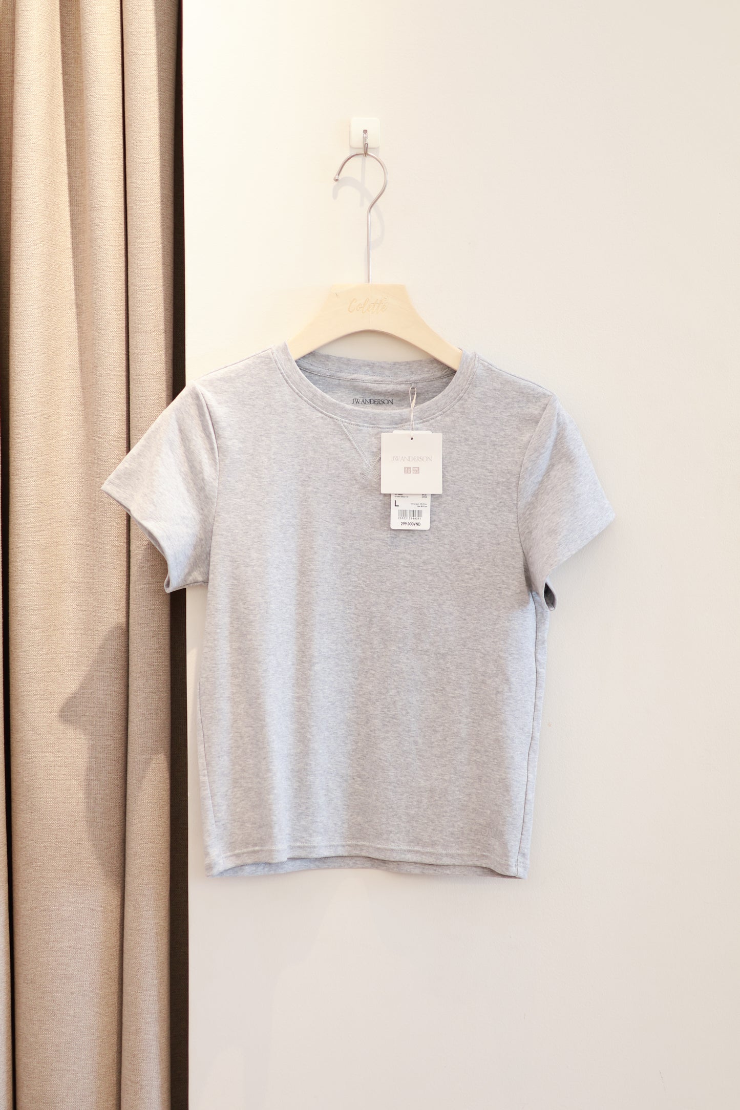 JWA UNIQLO BABY TEE
