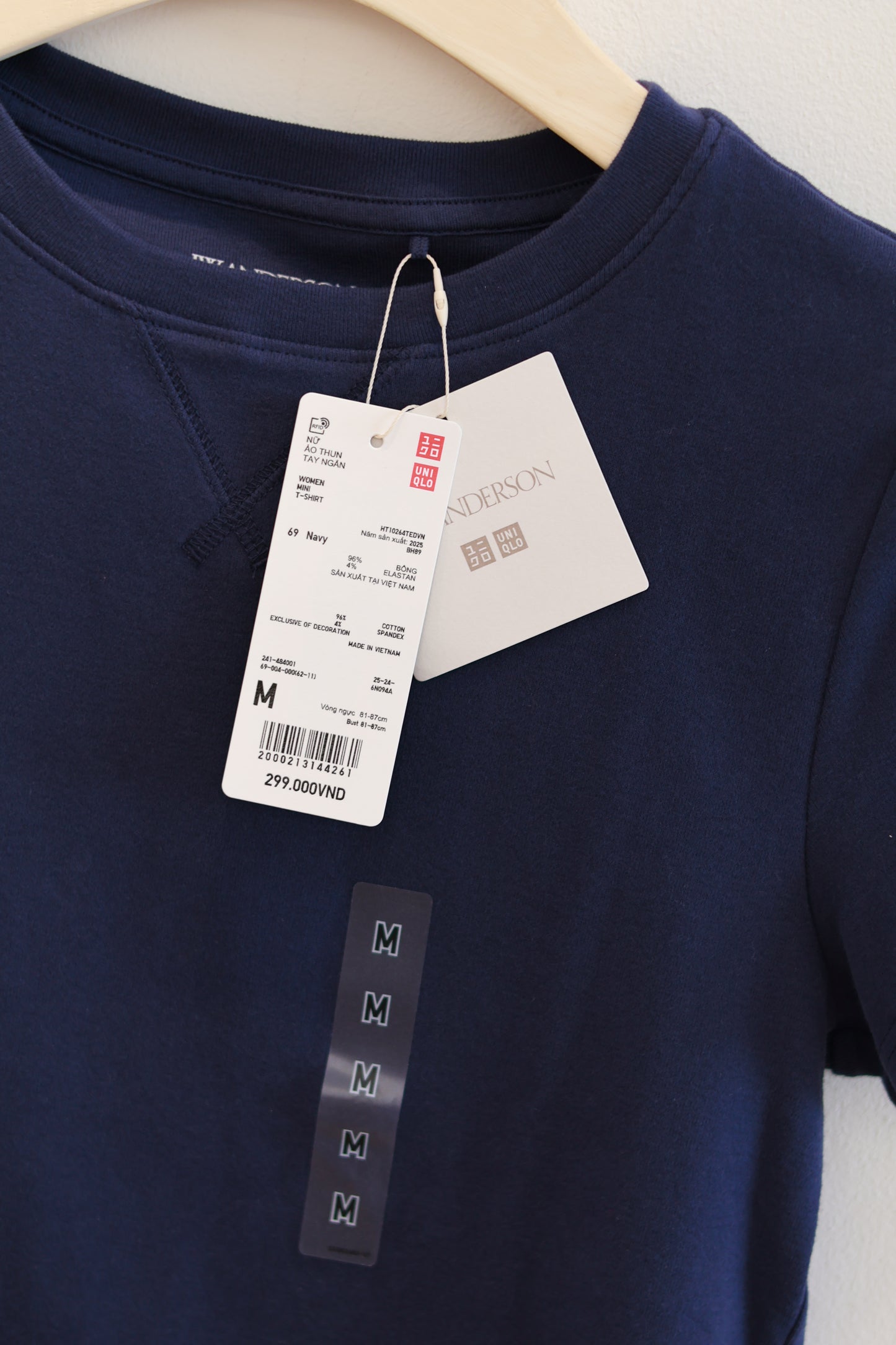 JWA UNIQLO BABY TEE