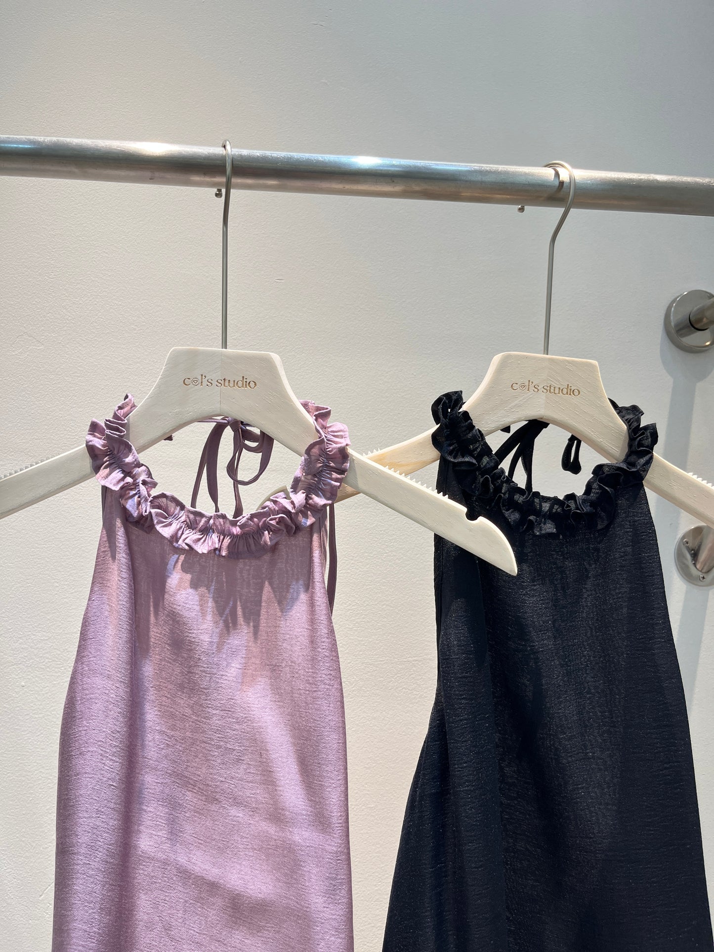 HALTER RUCHED NECK FLOWY TOP (PURPLE)