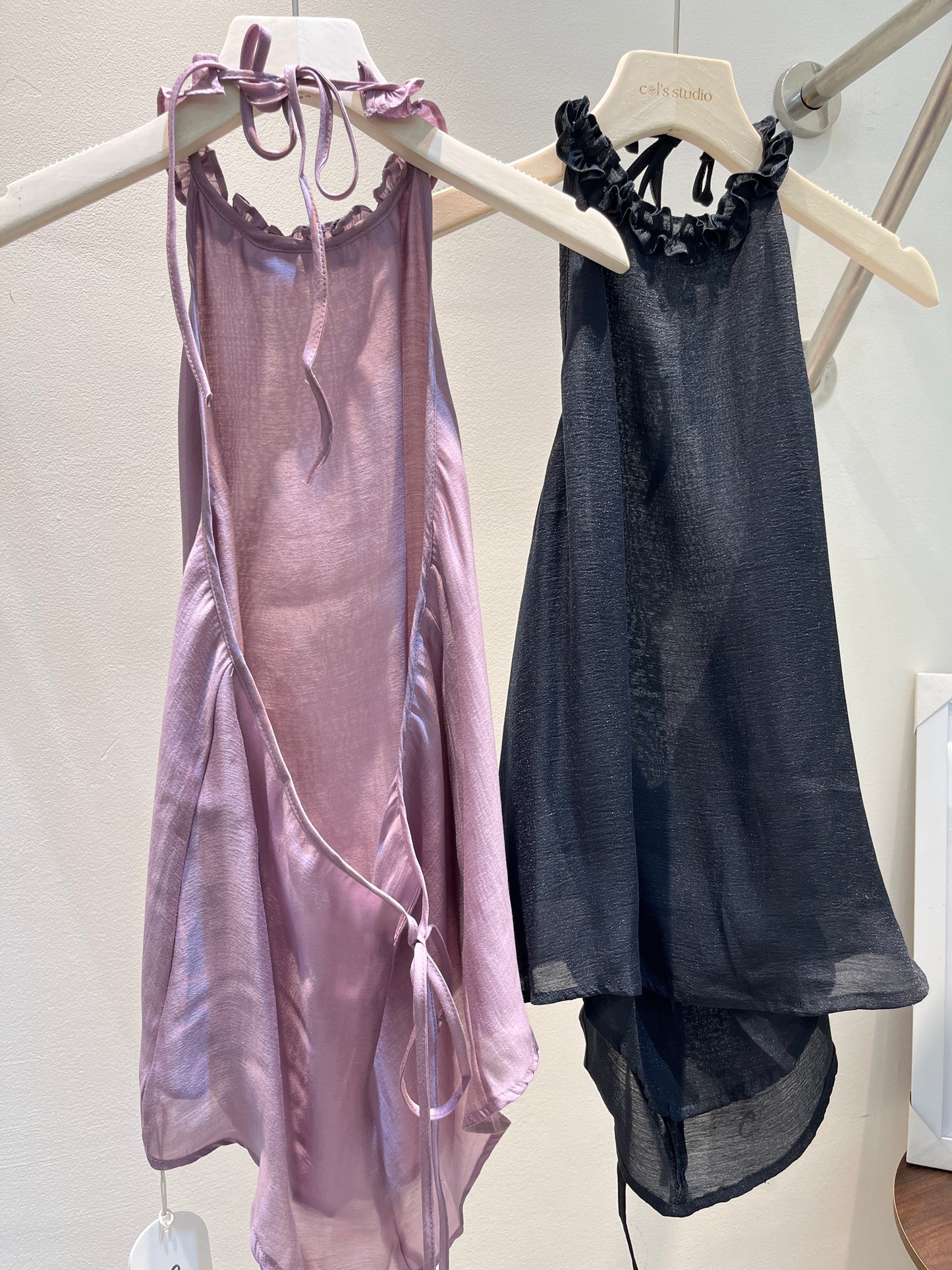 HALTER RUCHED NECK FLOWY TOP (PURPLE)