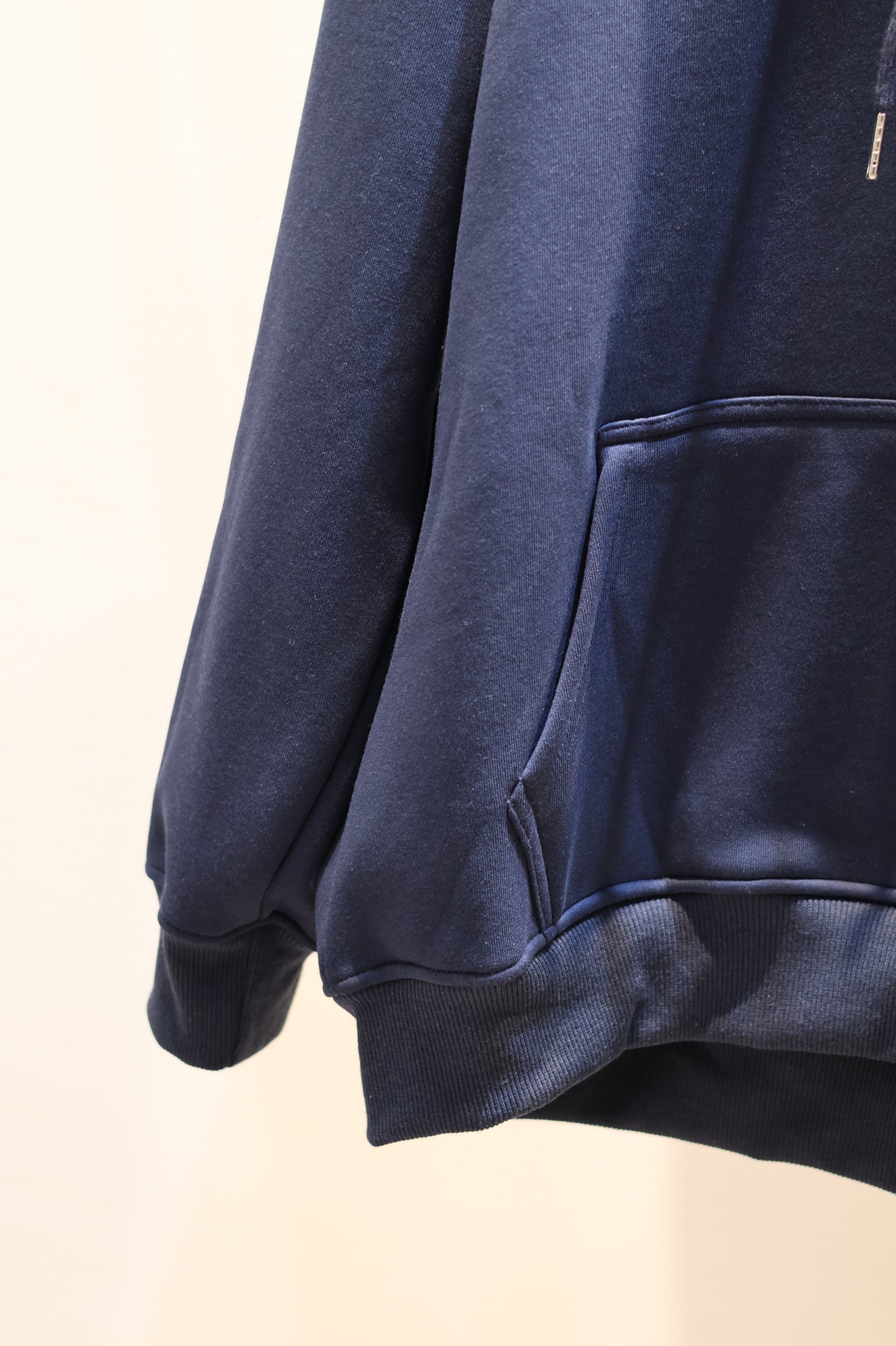 NAVY FLOWER PRINT HOODIE