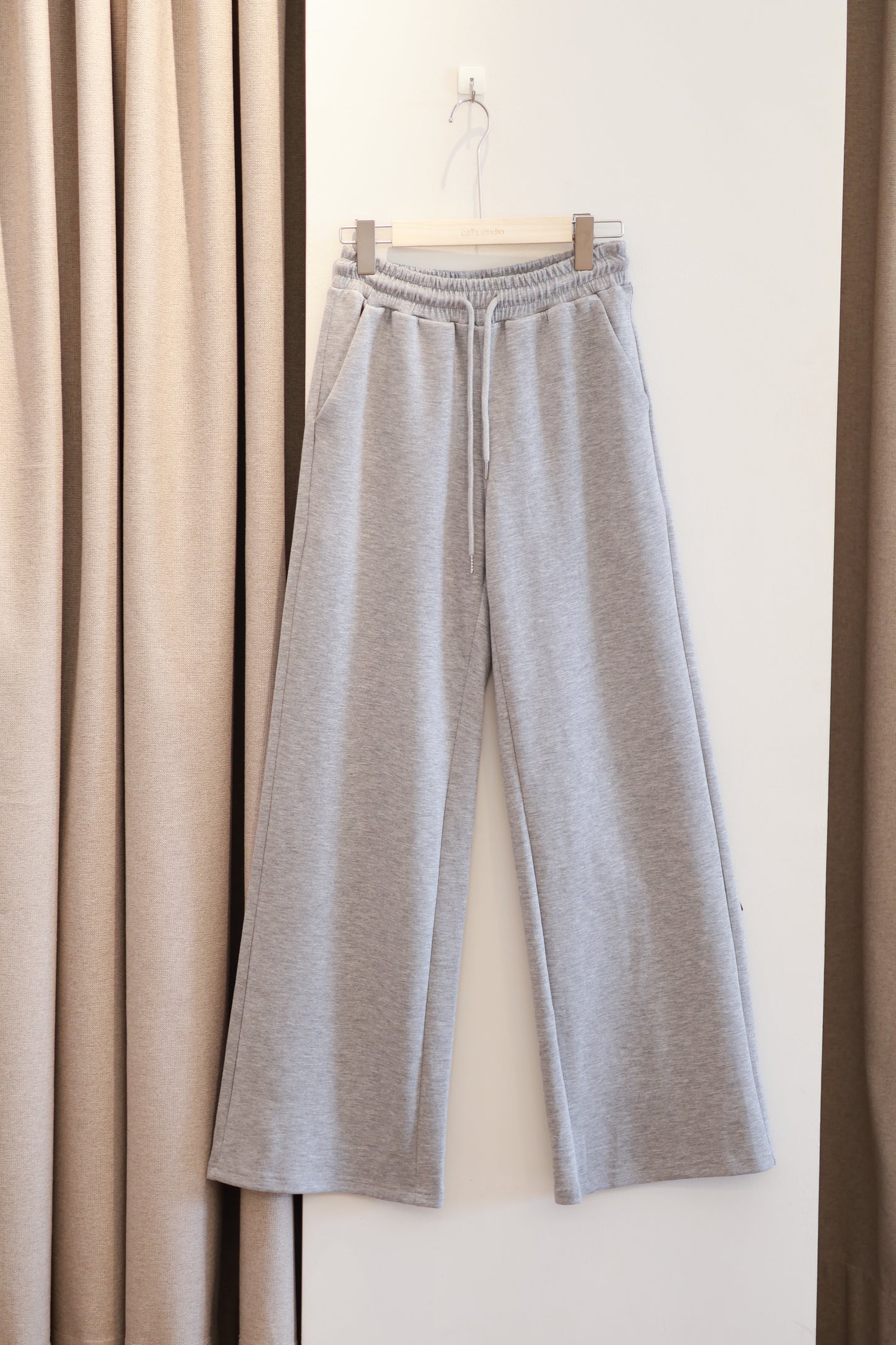 smooth flow baggy sweatpants