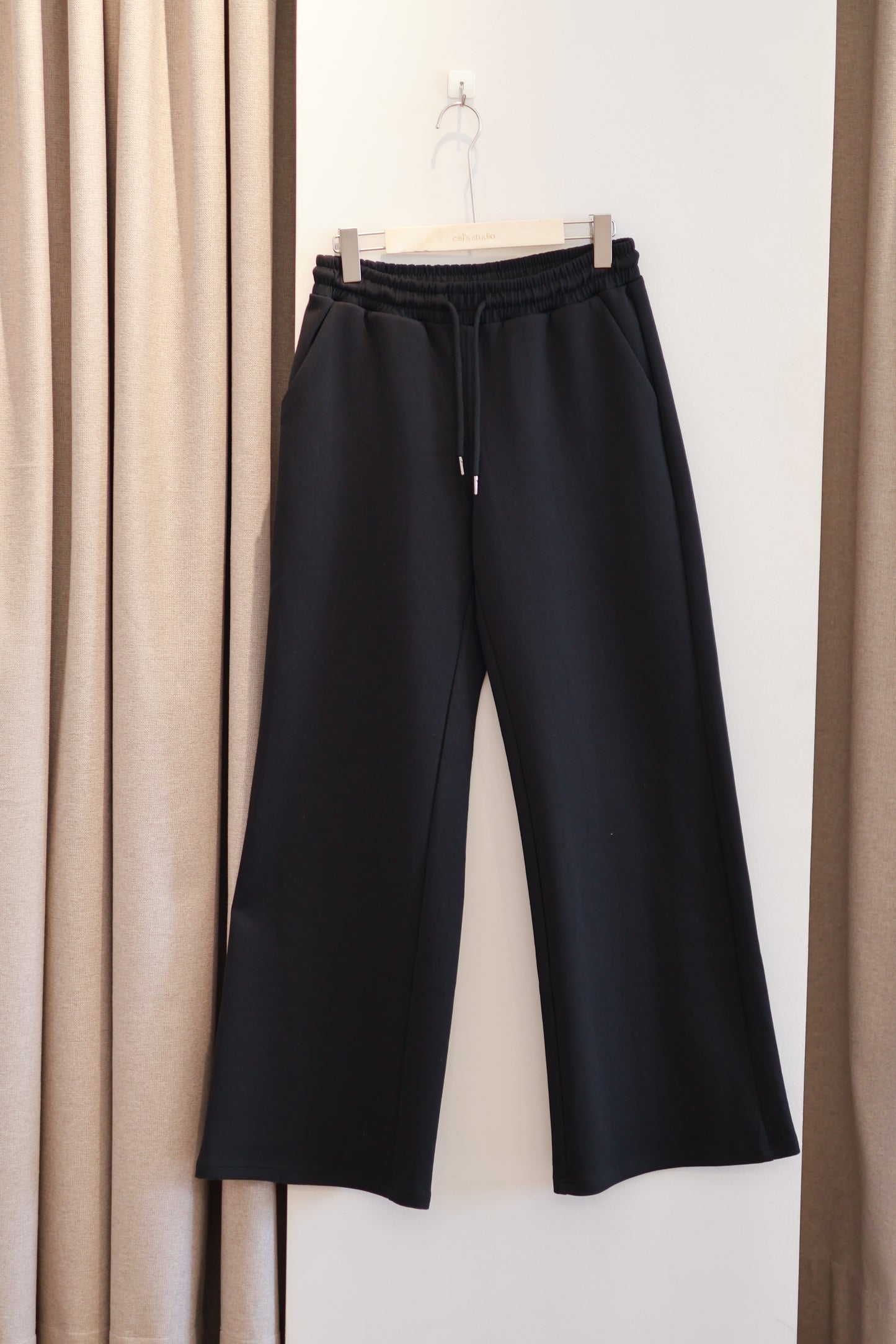 smooth flow baggy sweatpants