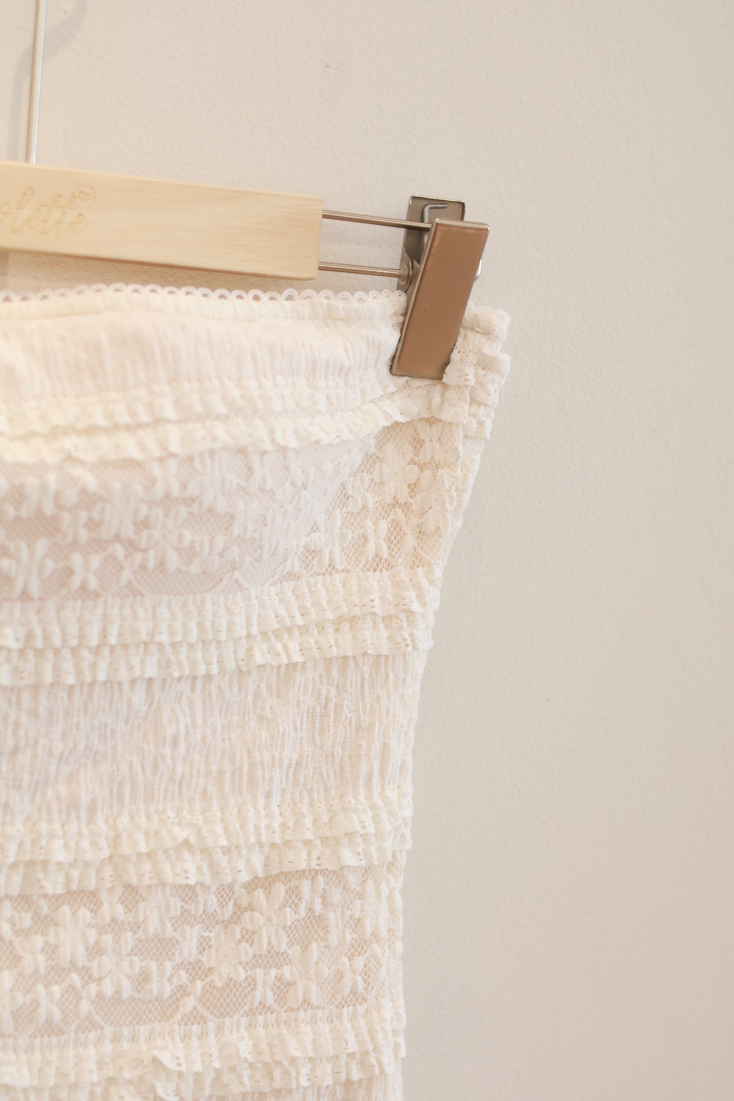MESH CREAM TUBE TOP