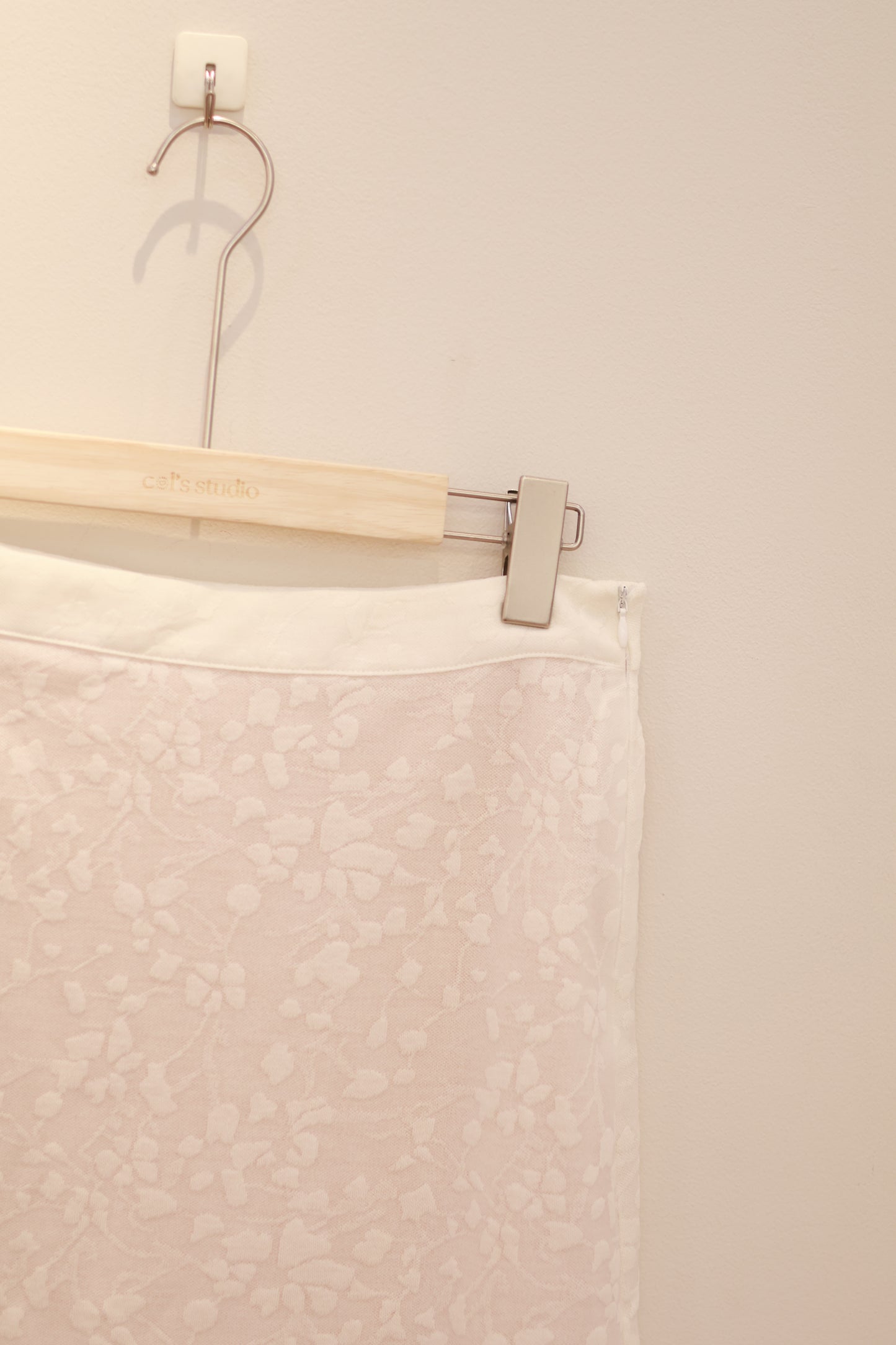 FLORAL BEIGE MIDI SKIRT