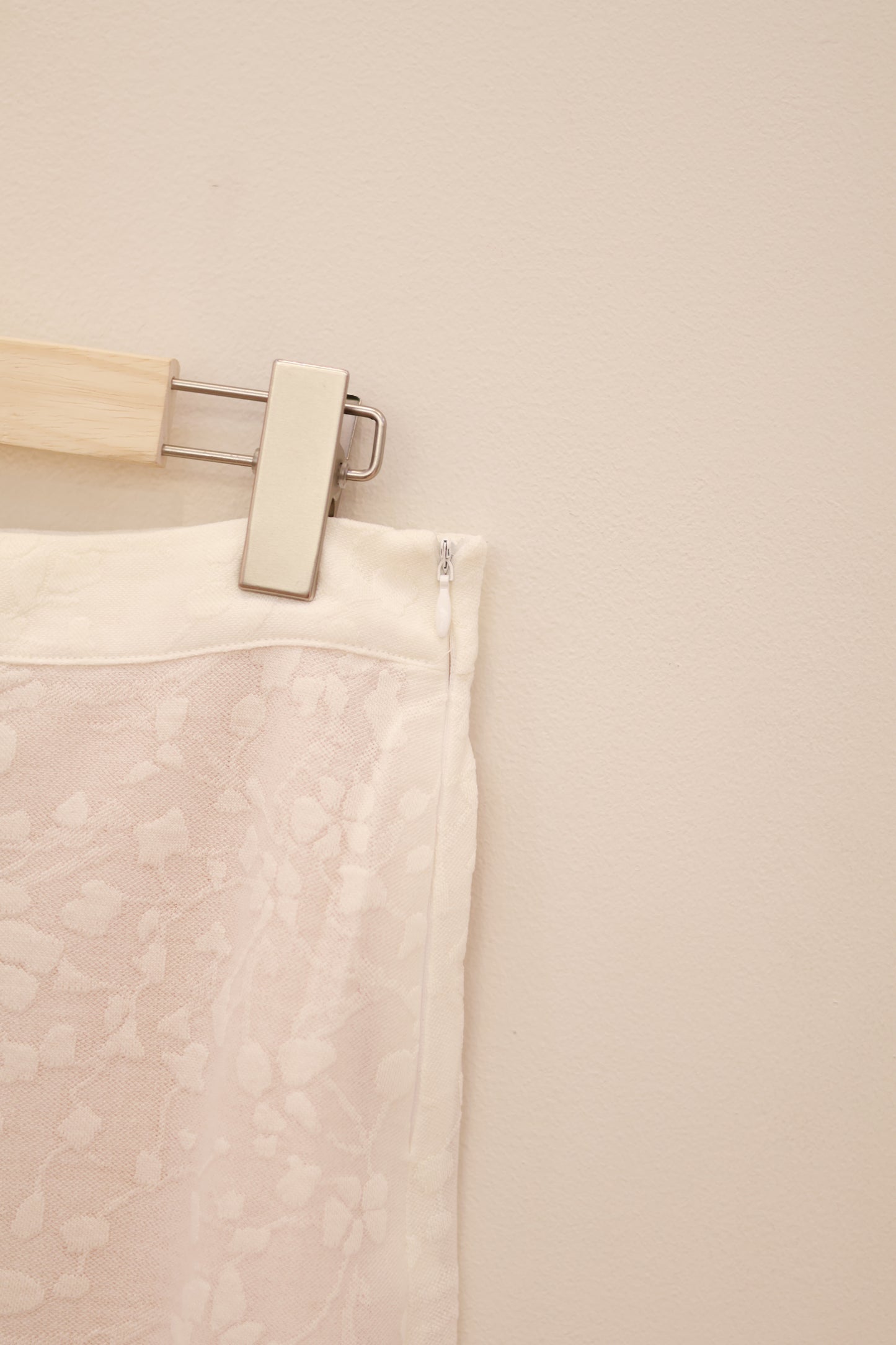 FLORAL BEIGE MIDI SKIRT
