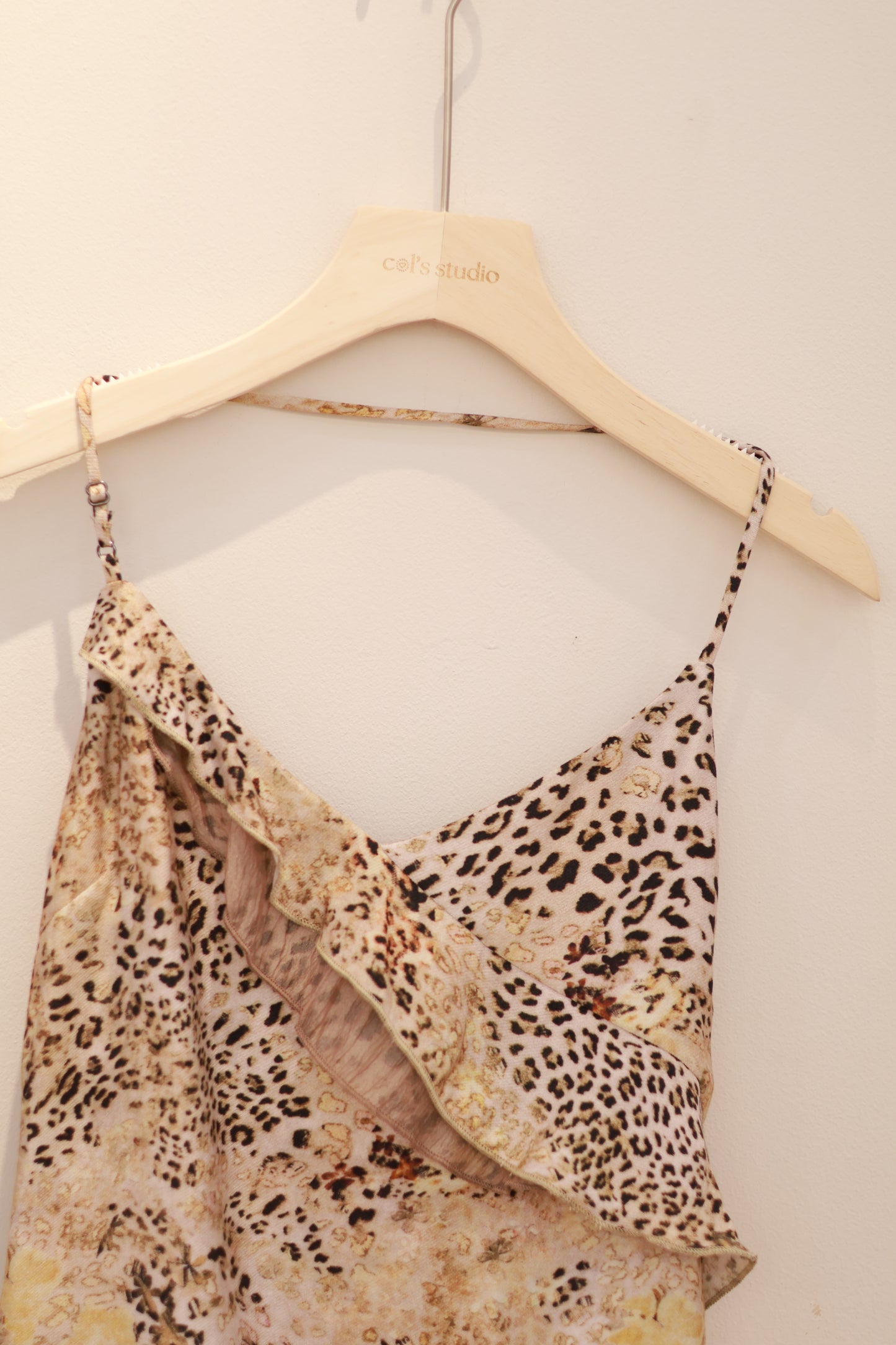 GLAMOUR FLOWY TOP