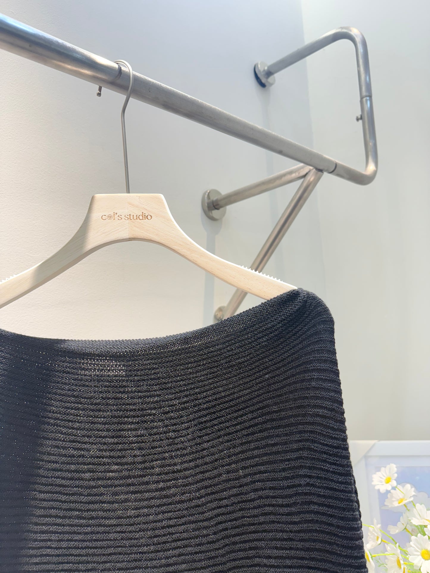 KNITTED BLACK SWEATER