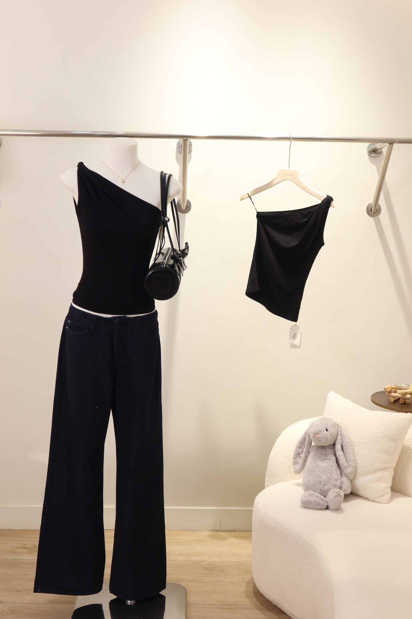Alisa half shoulder top