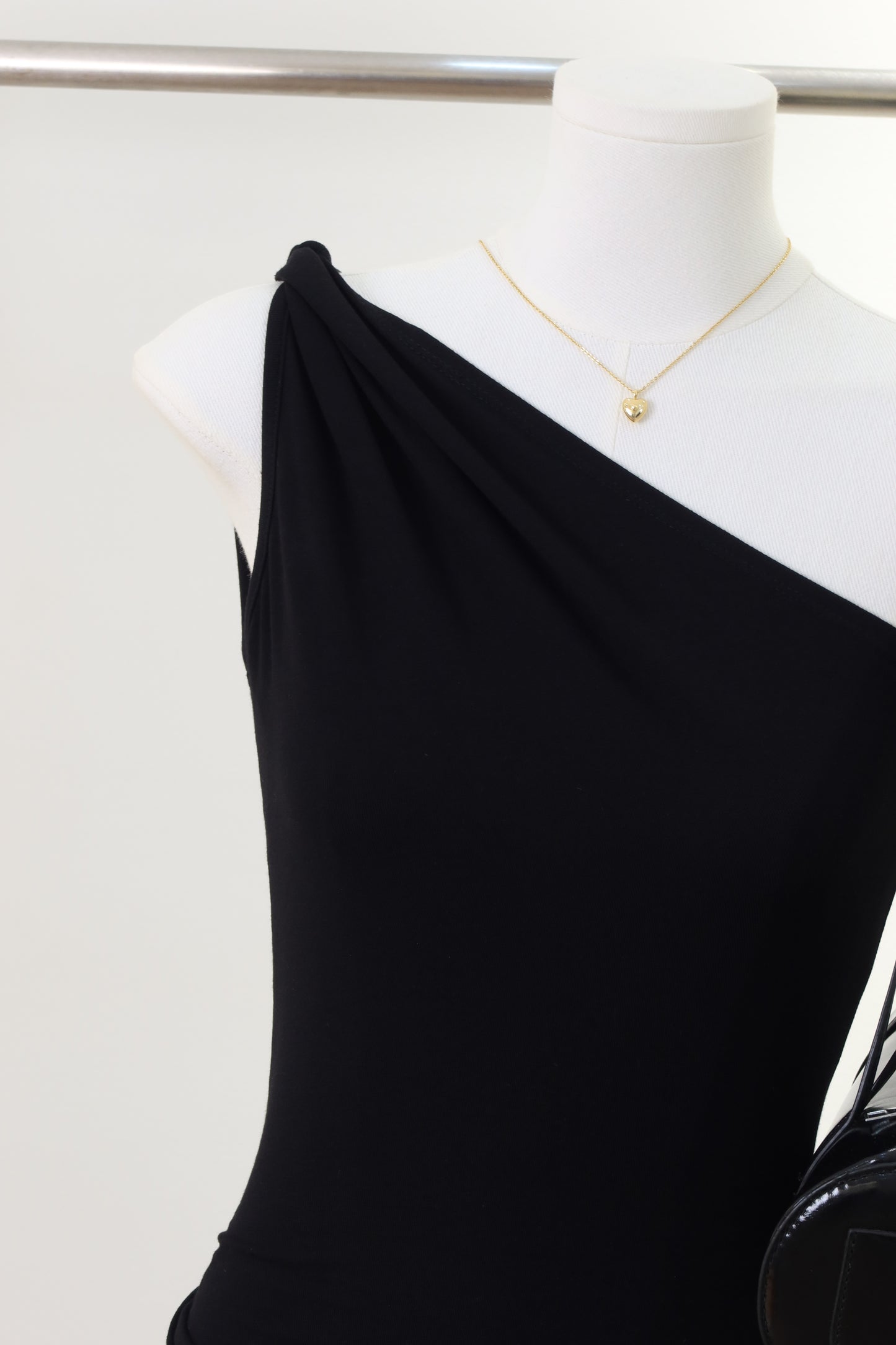 Alisa half shoulder top
