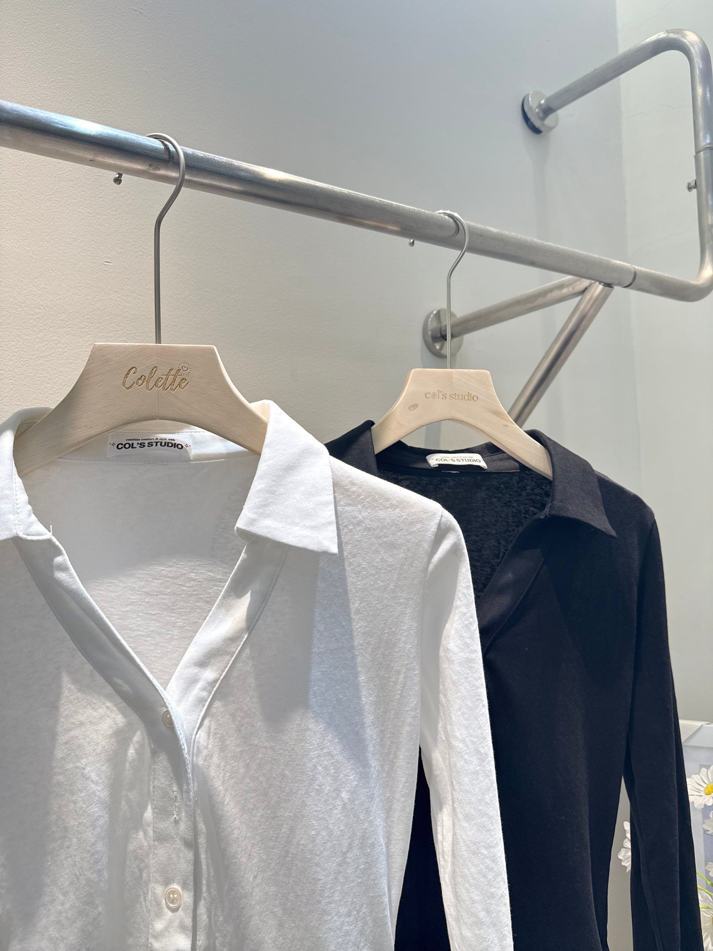 Buttoned long sleeve top