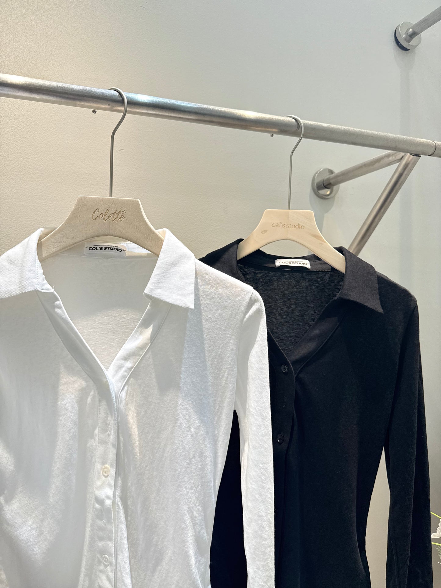 Buttoned long sleeve top