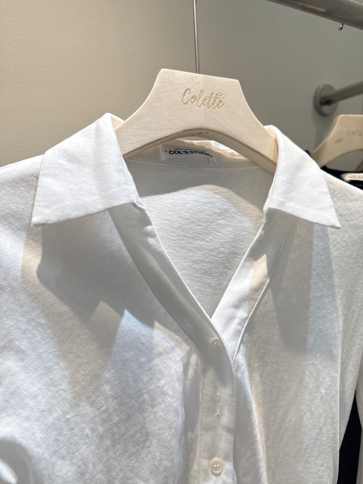 Buttoned long sleeve top