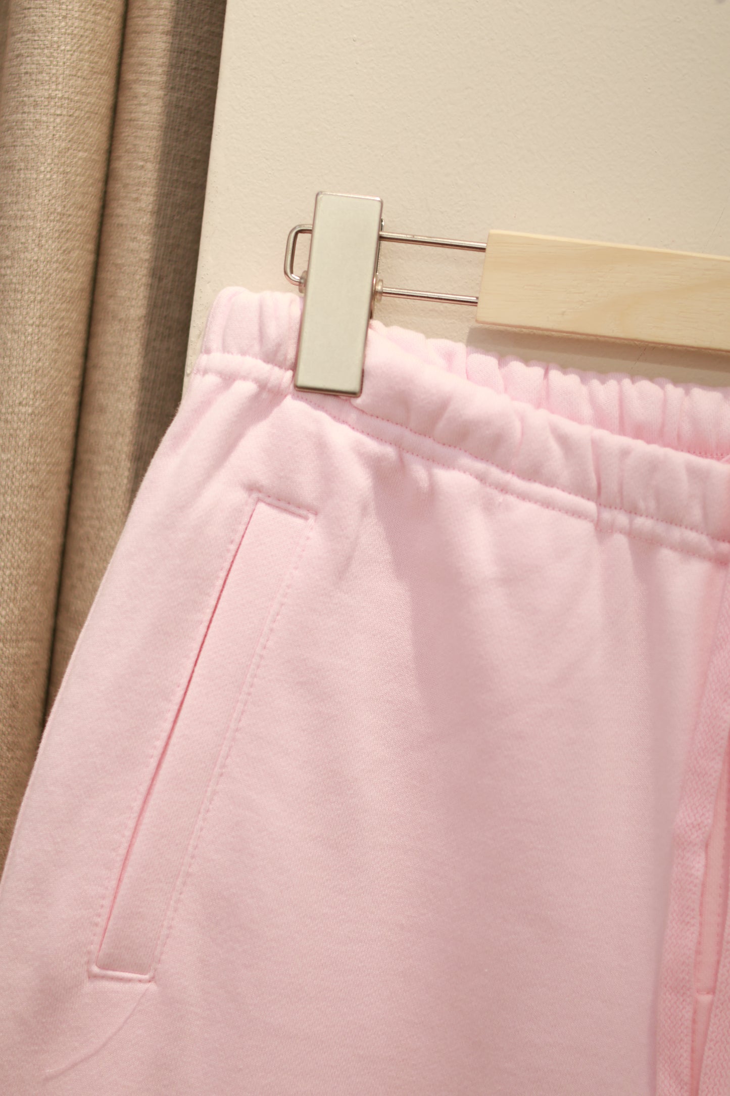 NEW IN STRAIGHT-LEG SWEATPANTS