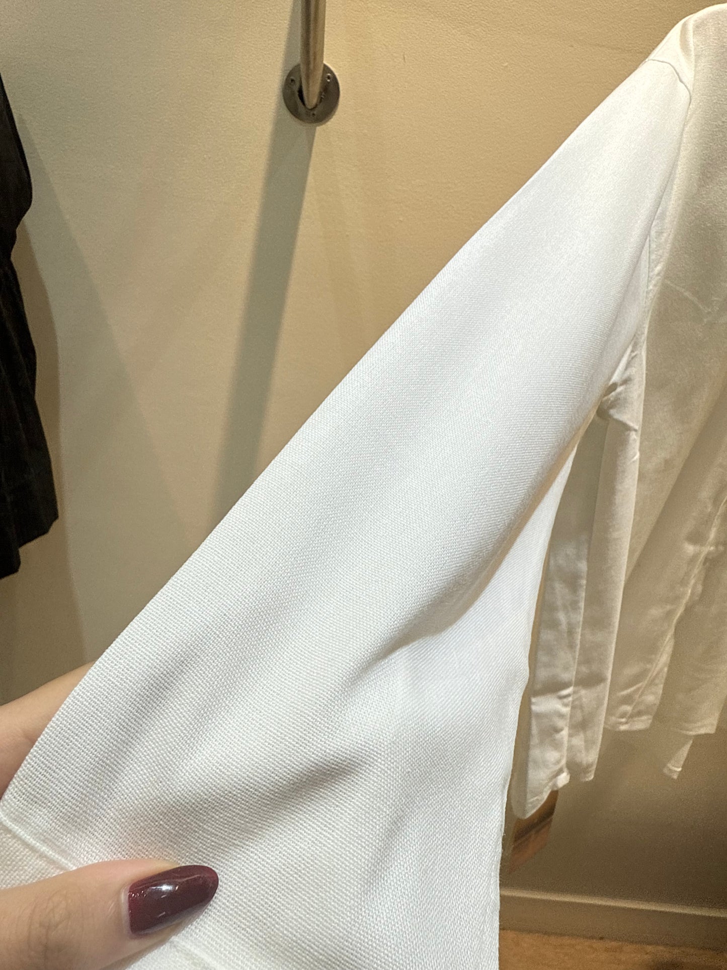 LINEN BUTTONED OUTERWEAR
