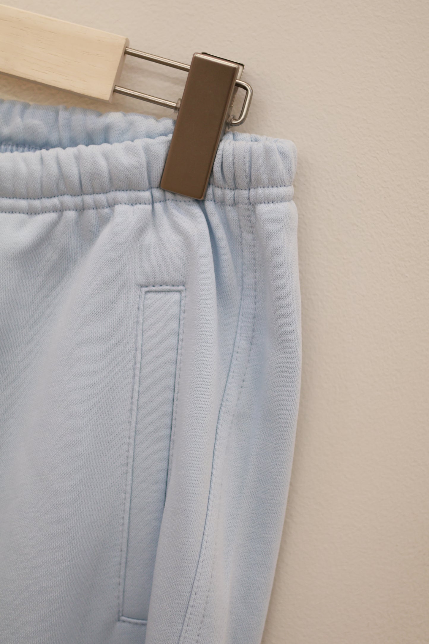 NEW IN STRAIGHT-LEG SWEATPANTS