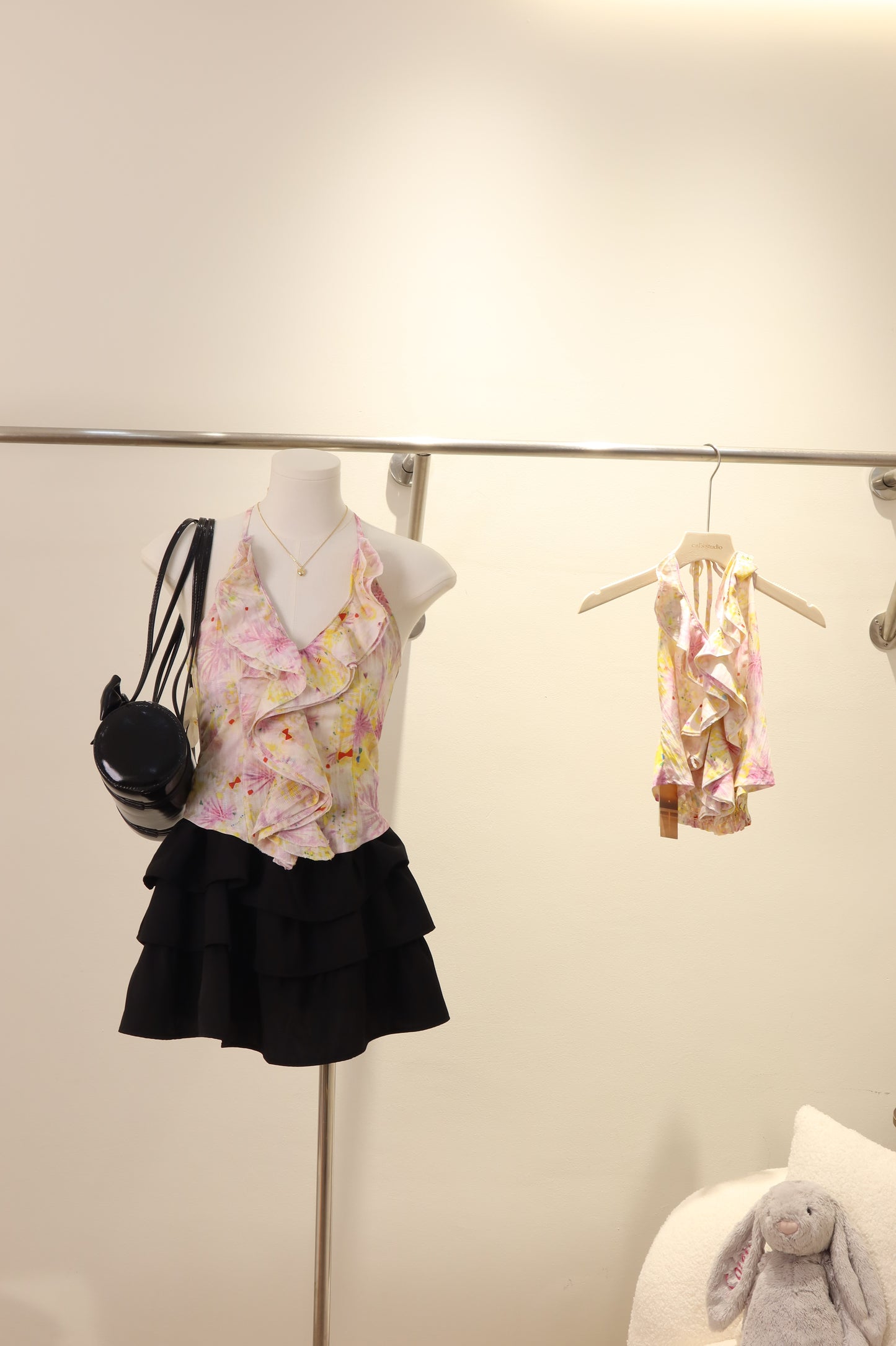 Floral prints ruffled halter