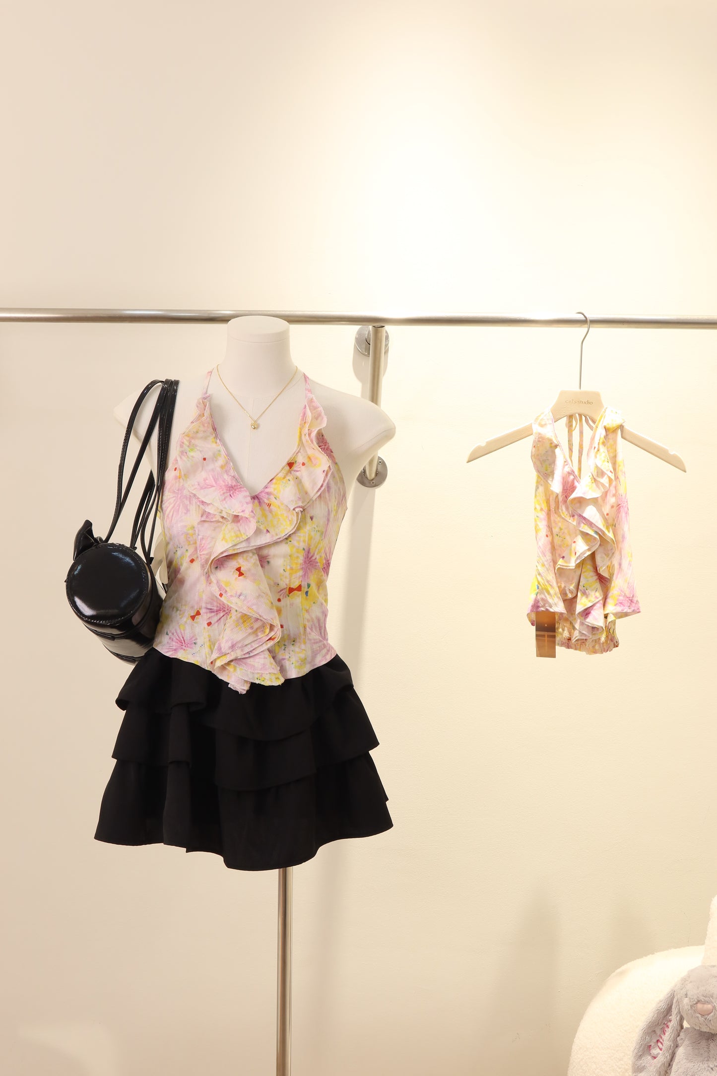 Floral prints ruffled halter