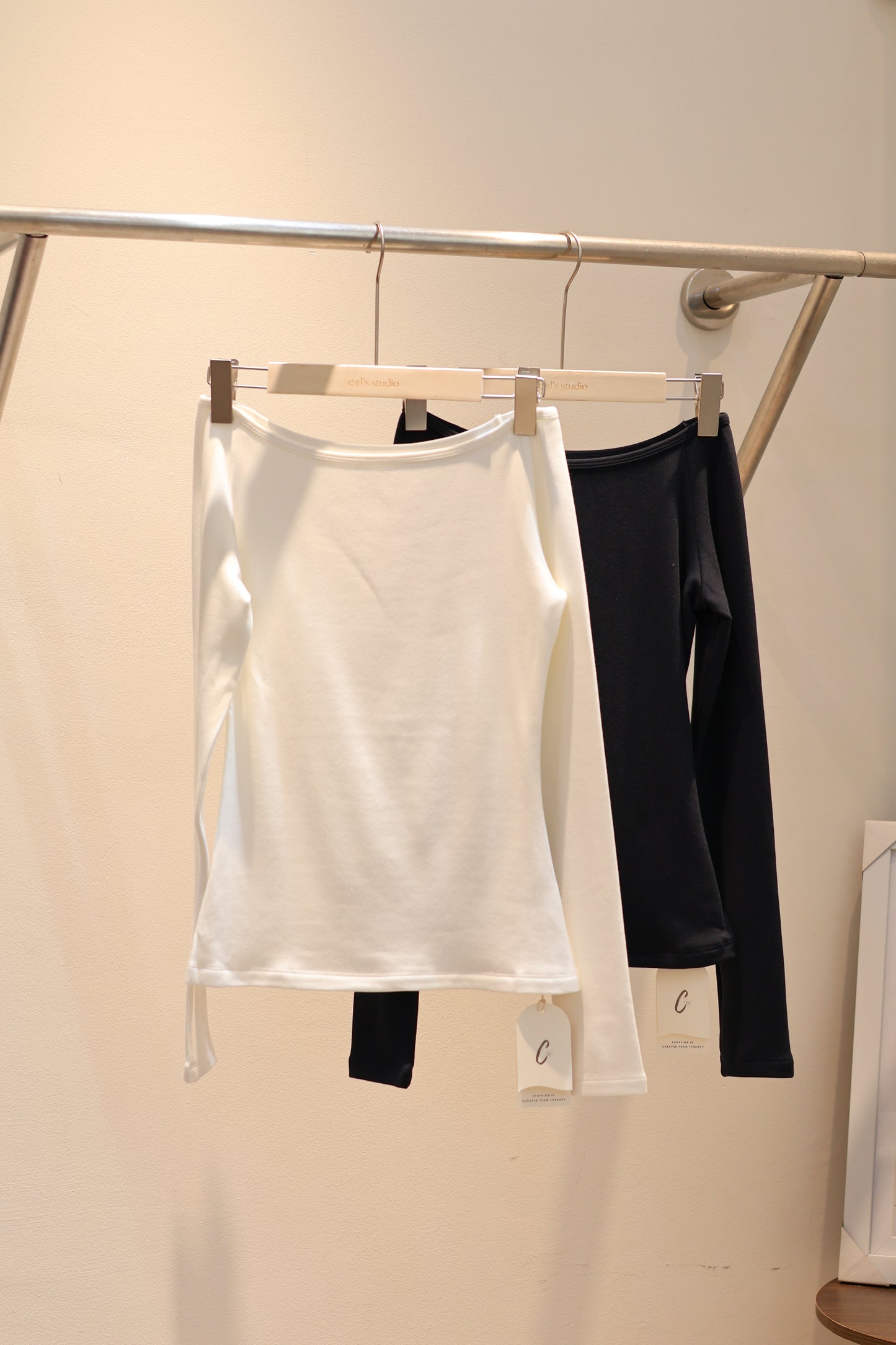 Open neck SOFT long sleeve
