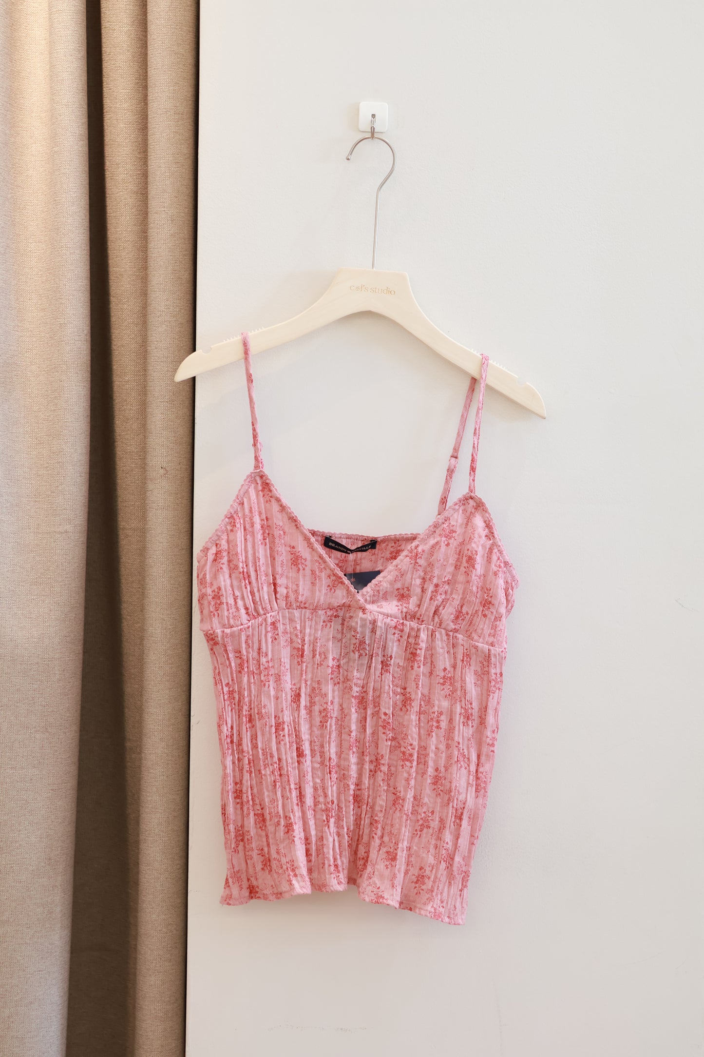 BRANDY PINK FLORAL V TOP