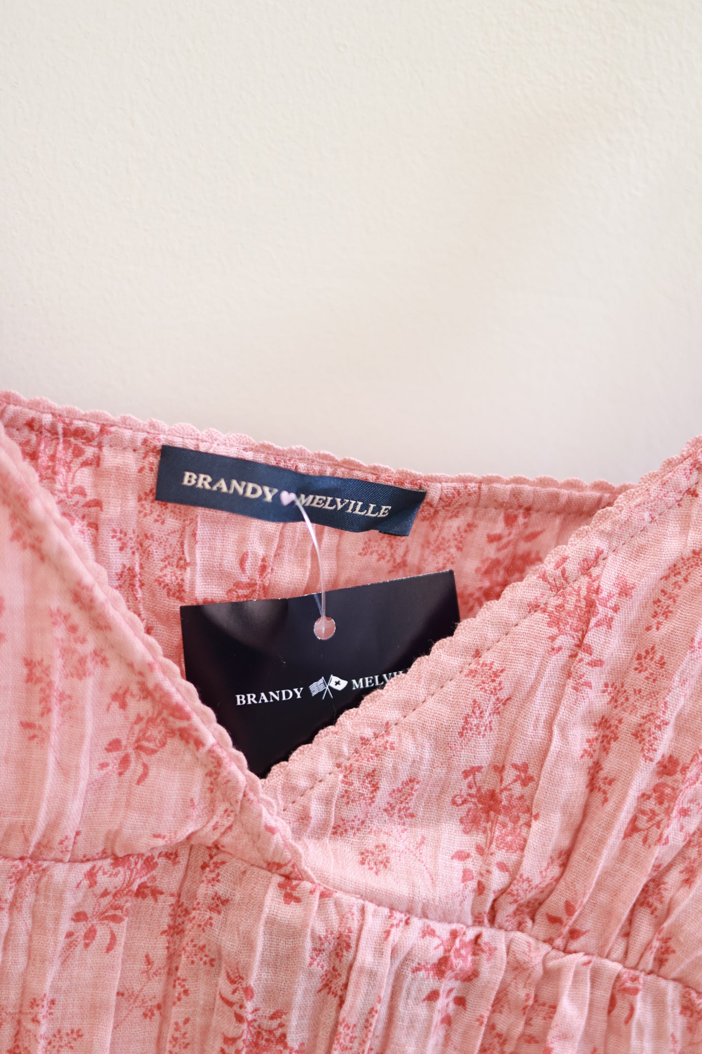 BRANDY PINK FLORAL V TOP