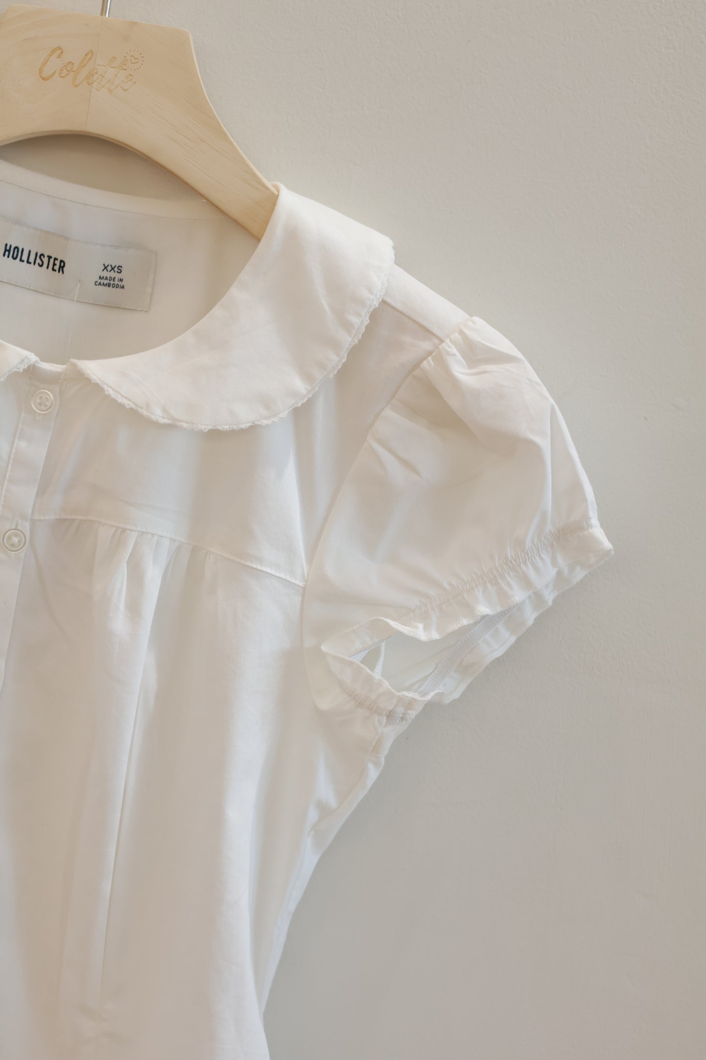 HOLLISTER Stretch Poplin Button Front Shirt