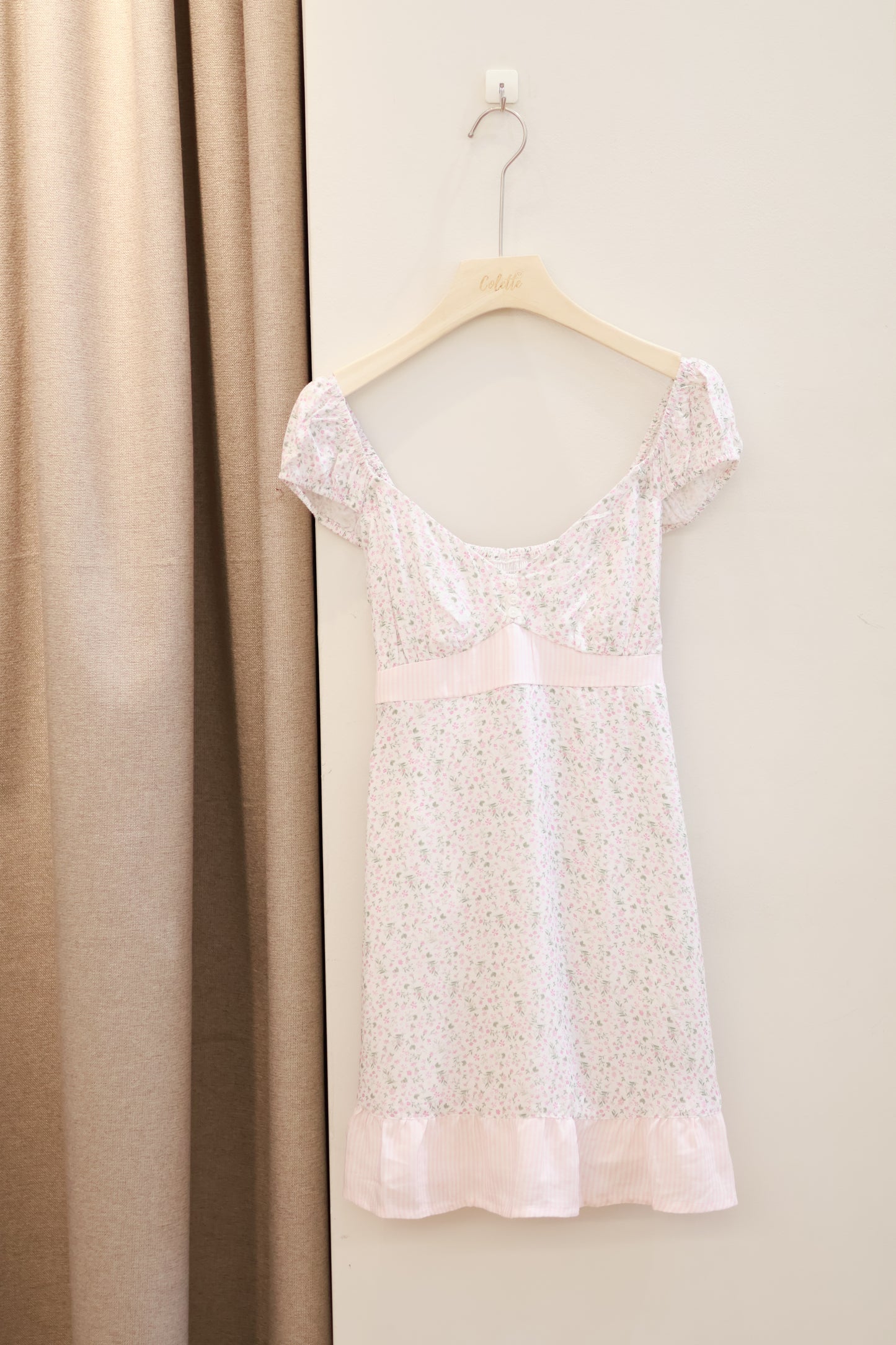 HOLLISTER Cap Sleeve Babydoll Mini Dress
