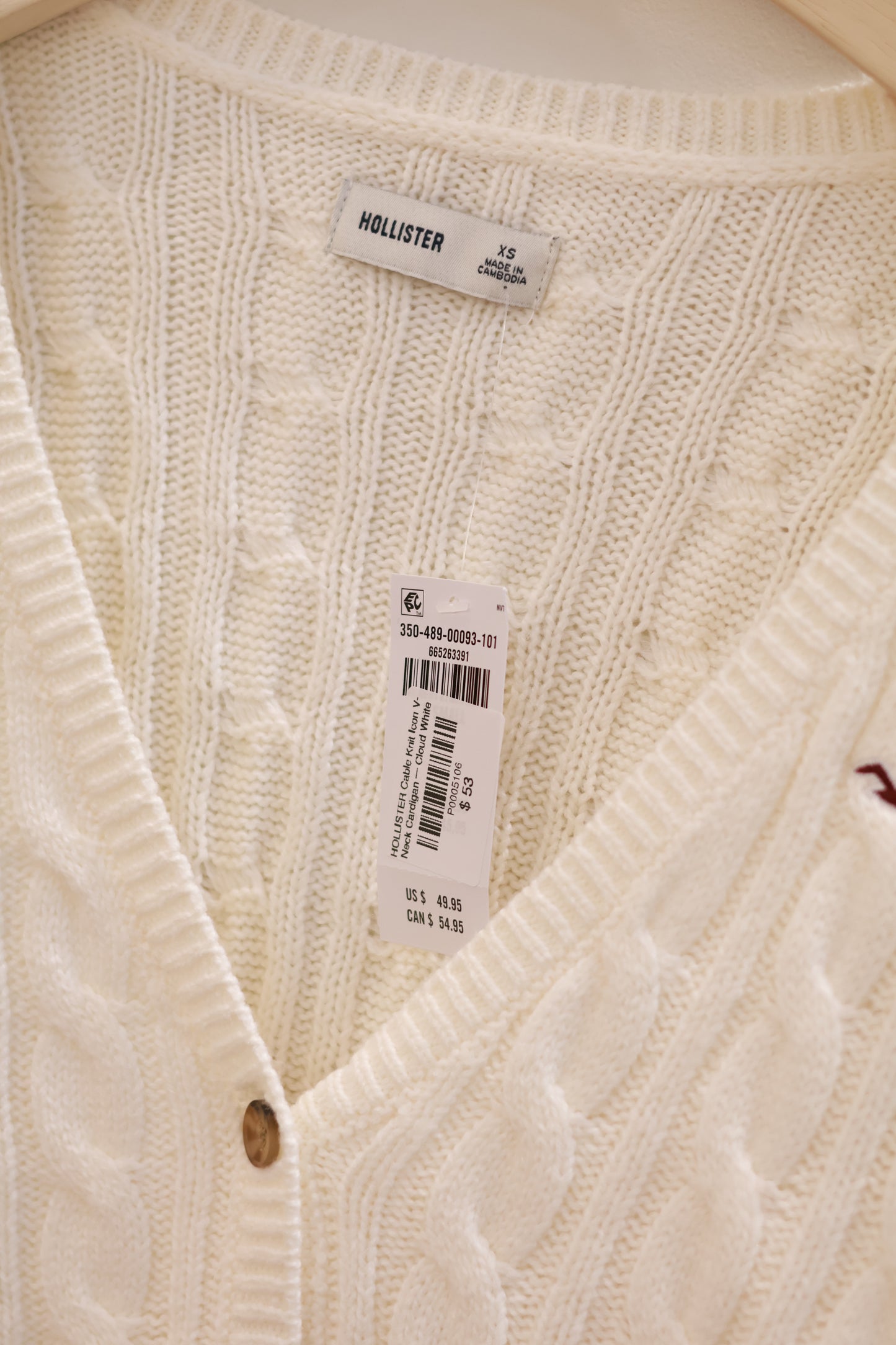 HOLLISTER Cable Knit Icon V-Neck Cardigan — Light Lilac