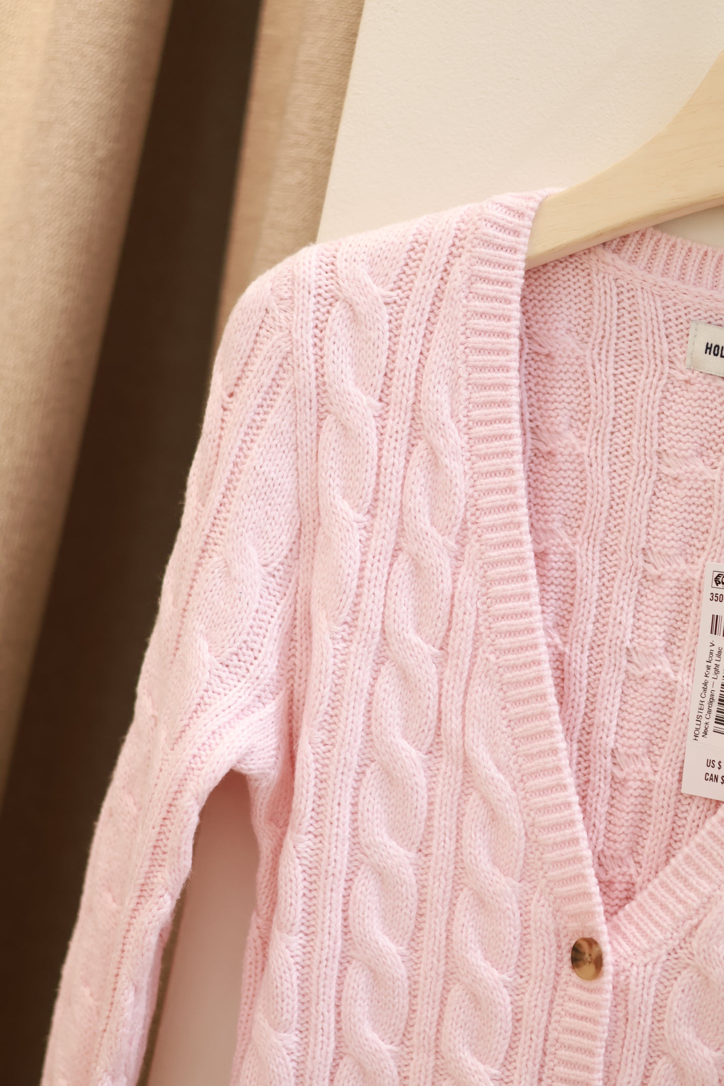 HOLLISTER Cable Knit Icon V-Neck Cardigan — Light Lilac