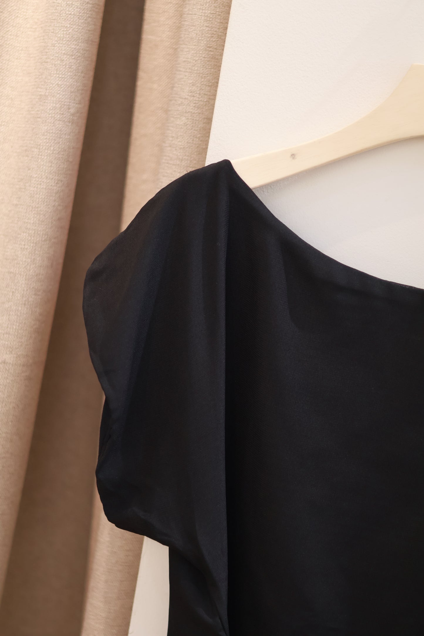 MAISON CHER Lyn Off Shoulder