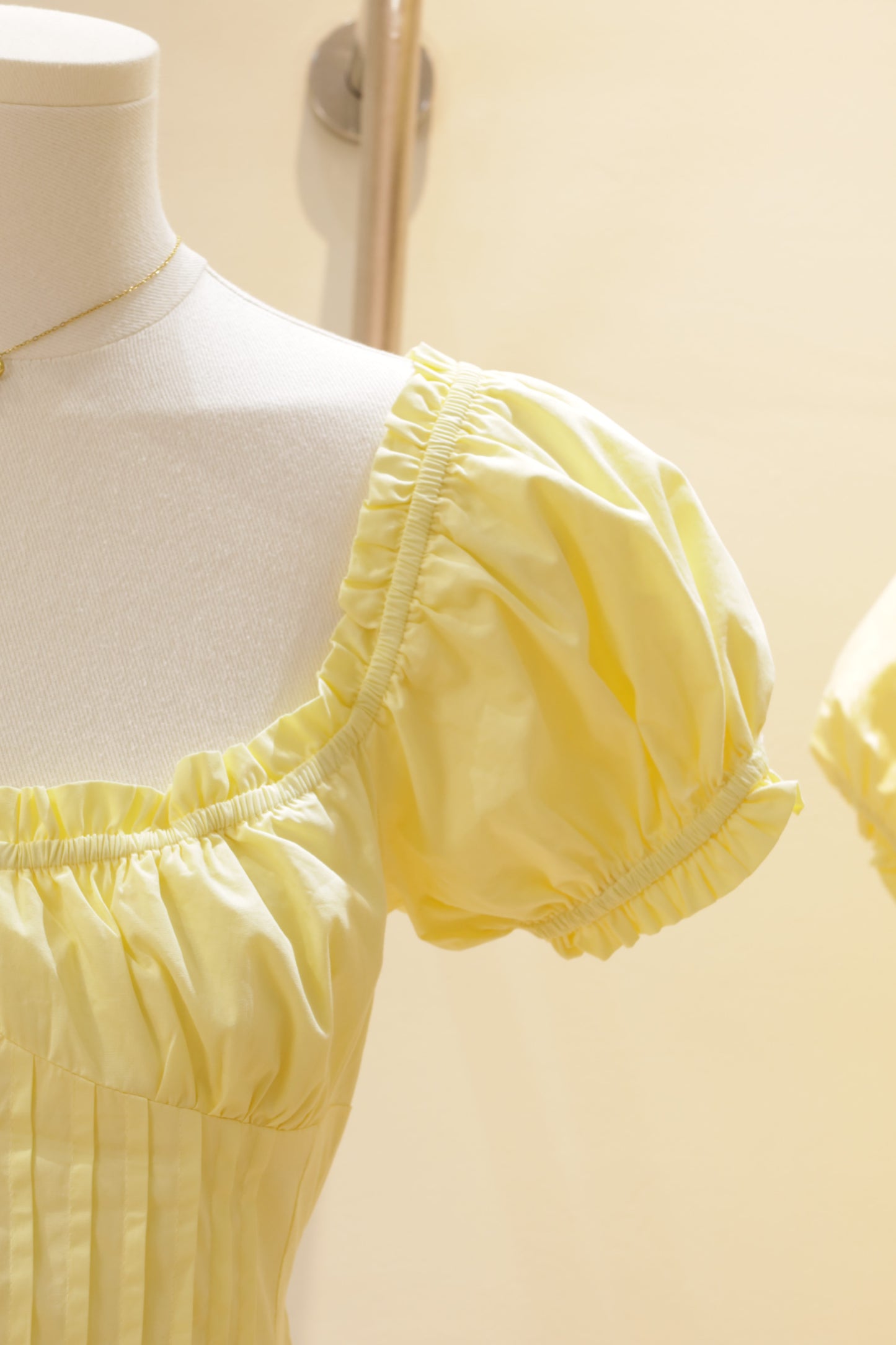 Yellow dottie top
