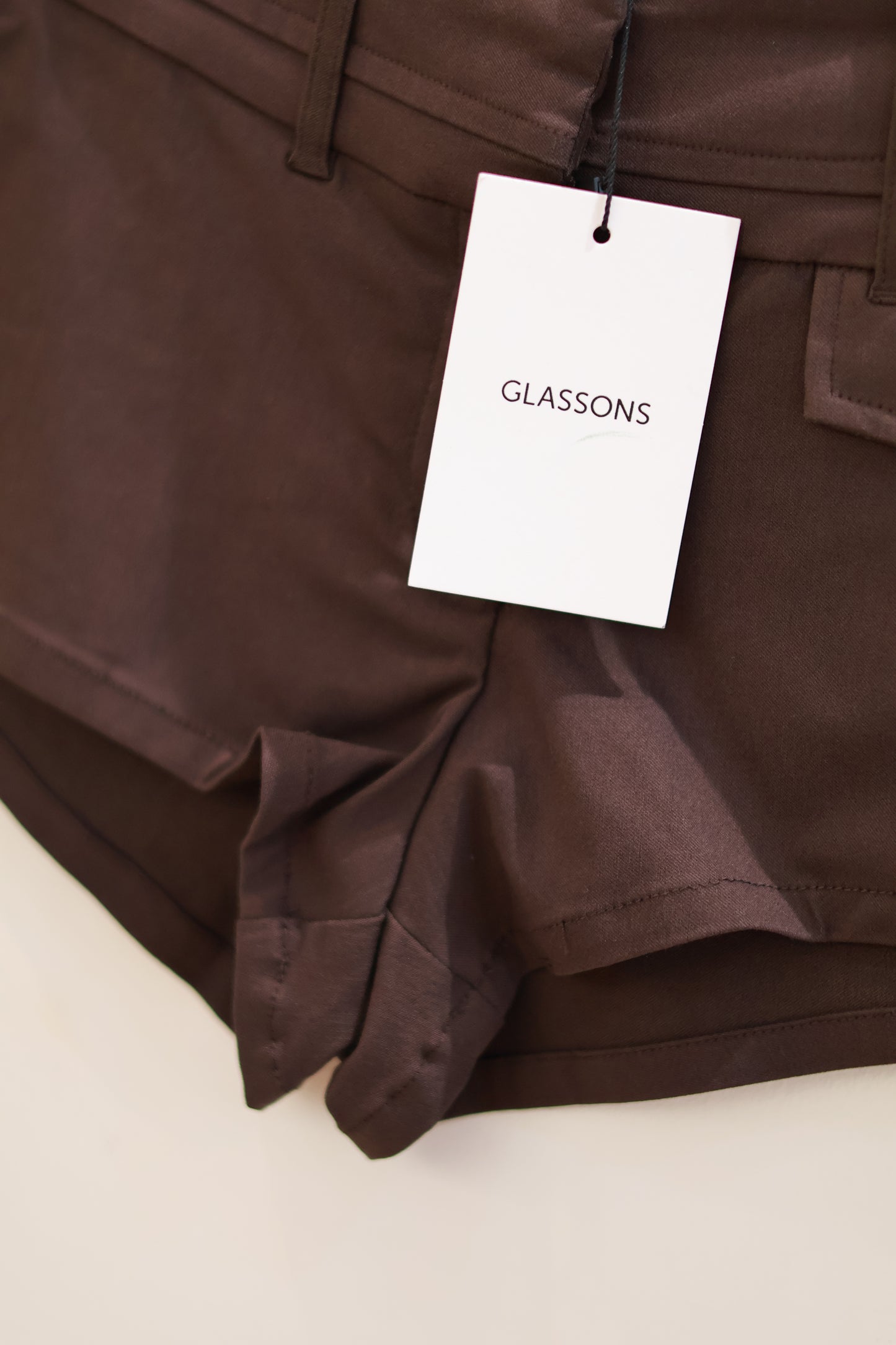 Glassons Tailored Micro Short -MILK
