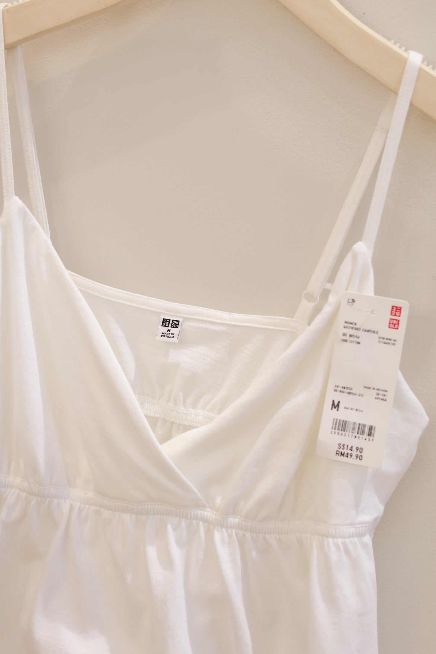 UNIQLO FLOWY TOP