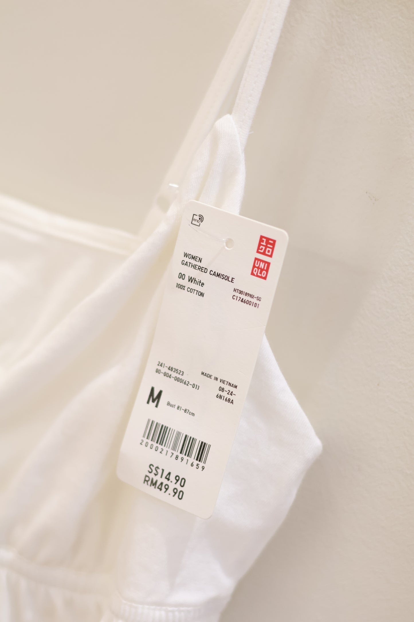 UNIQLO FLOWY TOP