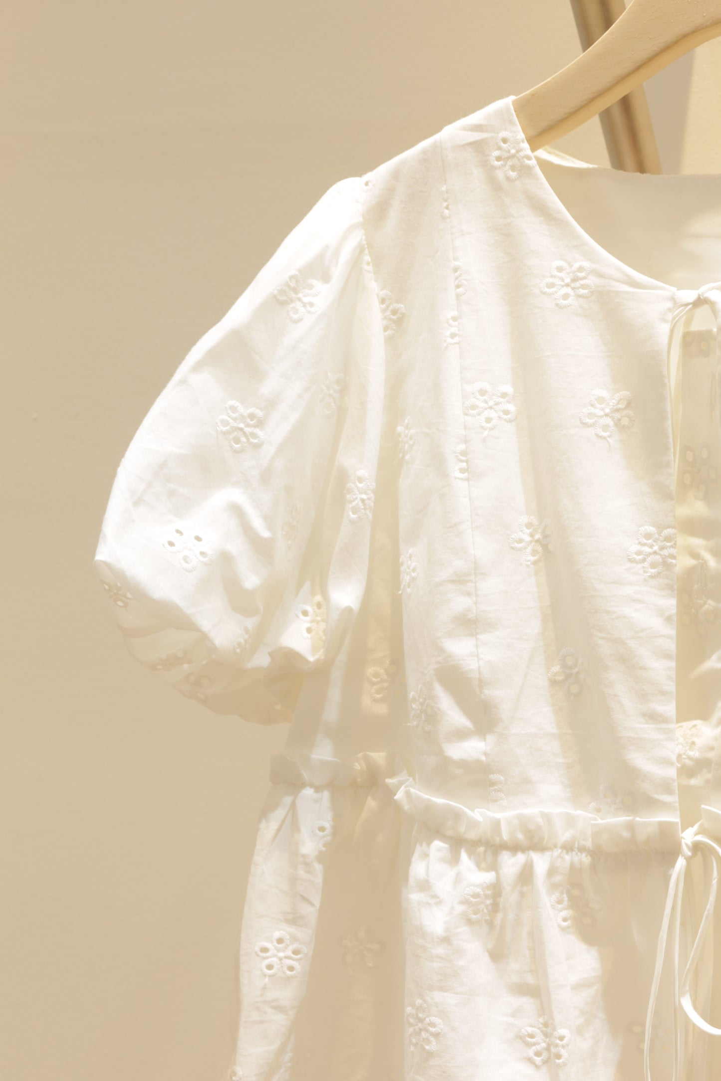 NO puffy sleeves top