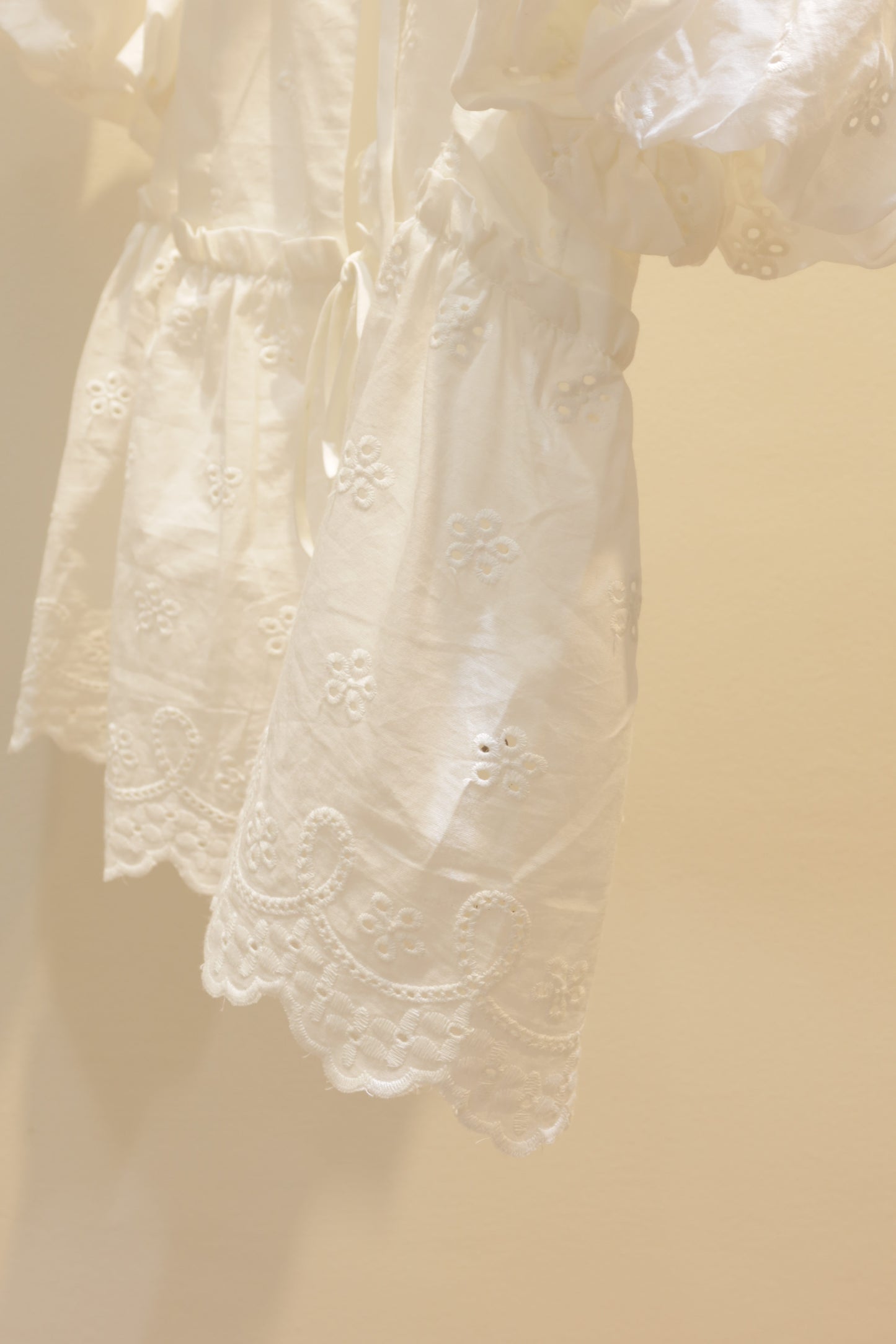 NO puffy sleeves top