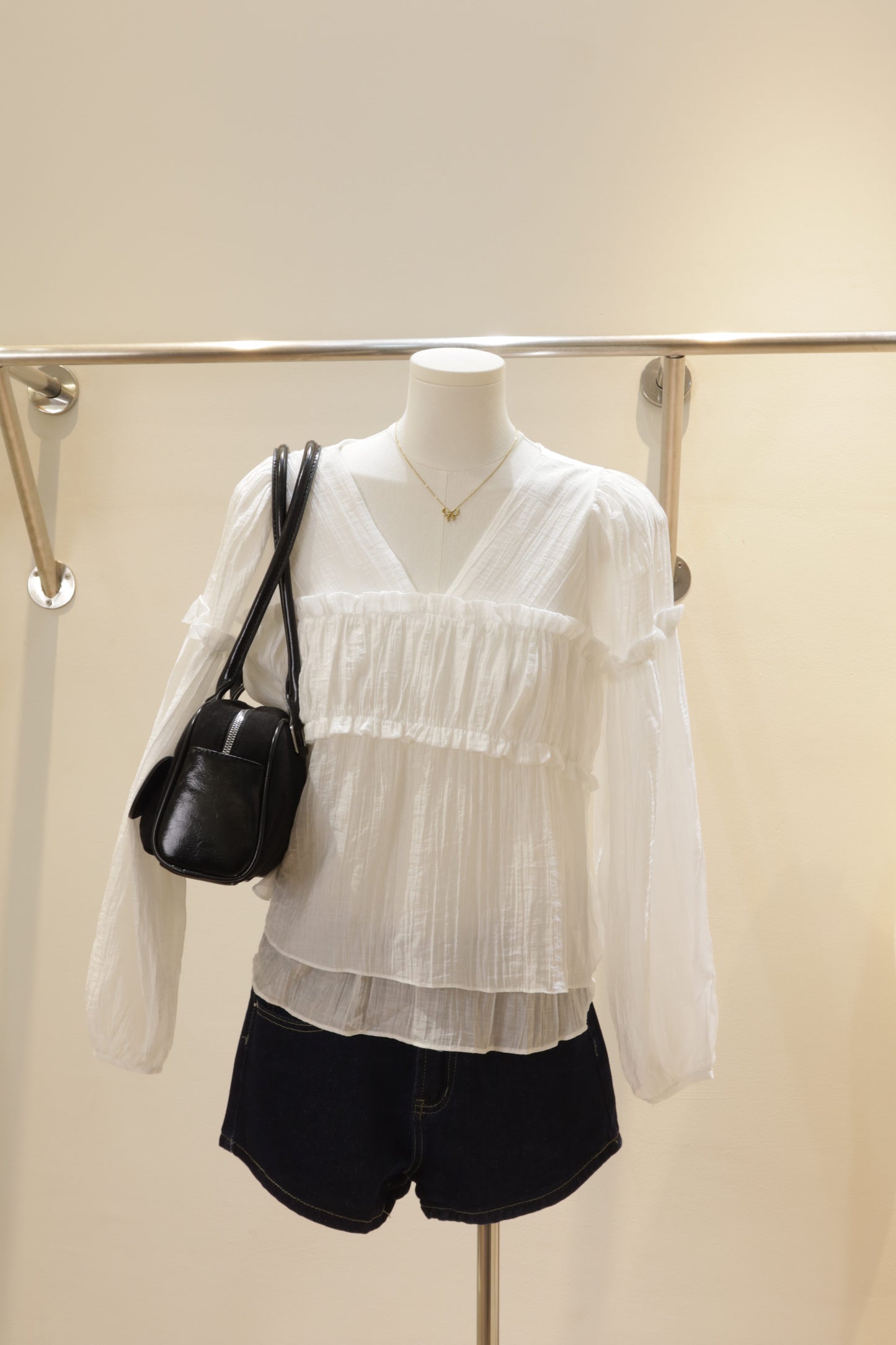 NO white flowy blouse