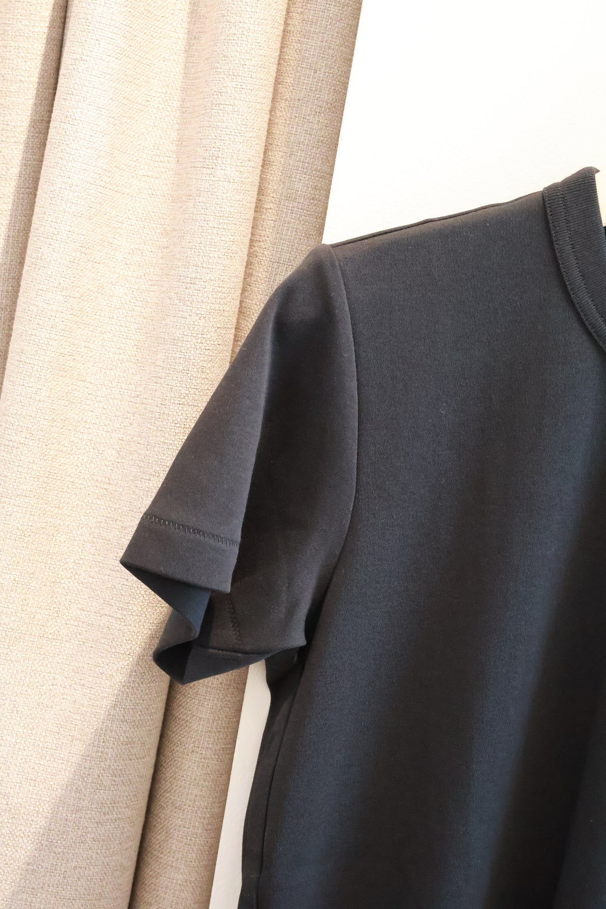 UNIQLO Round Neck T-Shirt