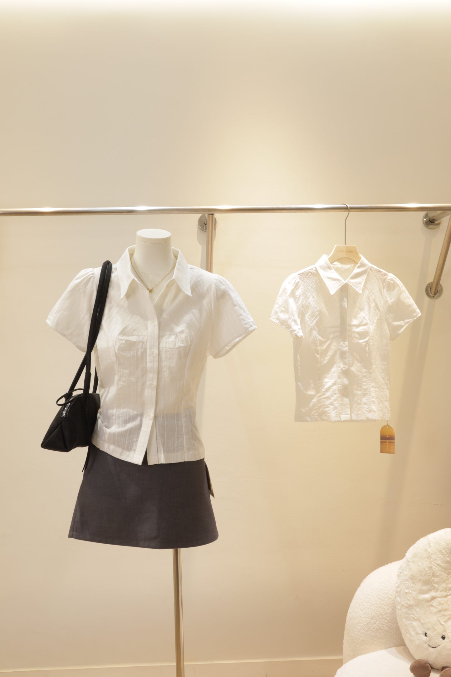 NO white blouse