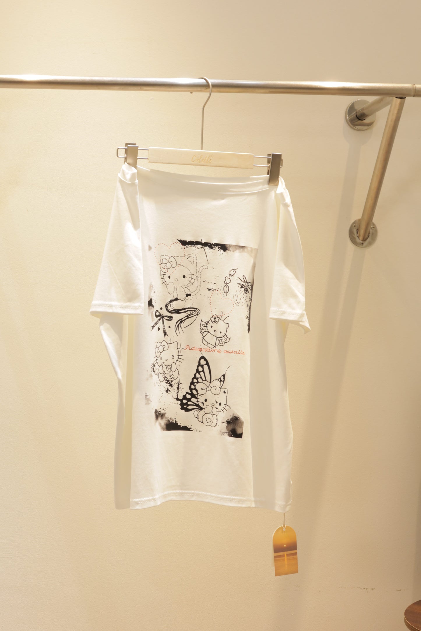 Hello kitty half shoulder tee