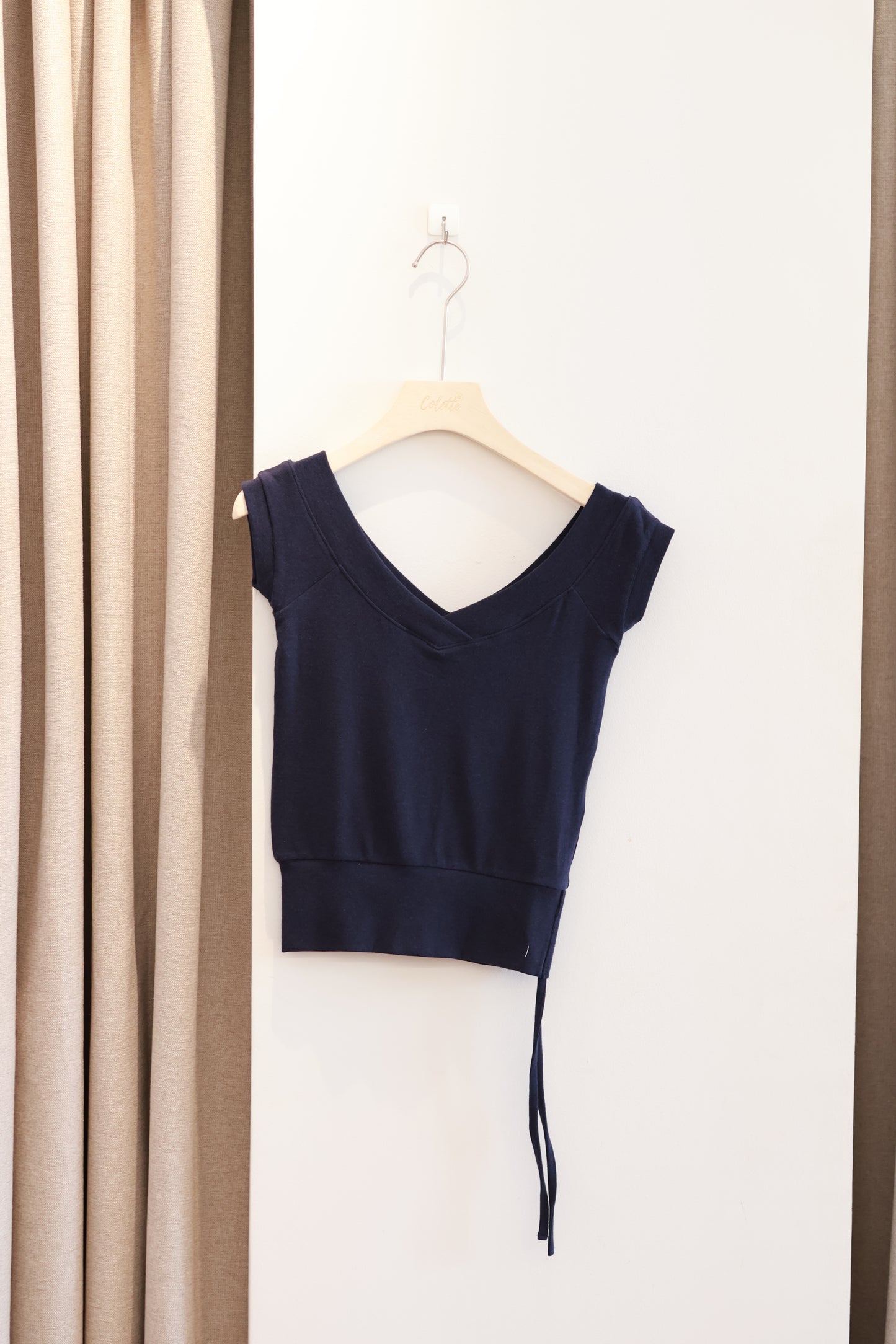 Edikted Marula Wide V Neck Top