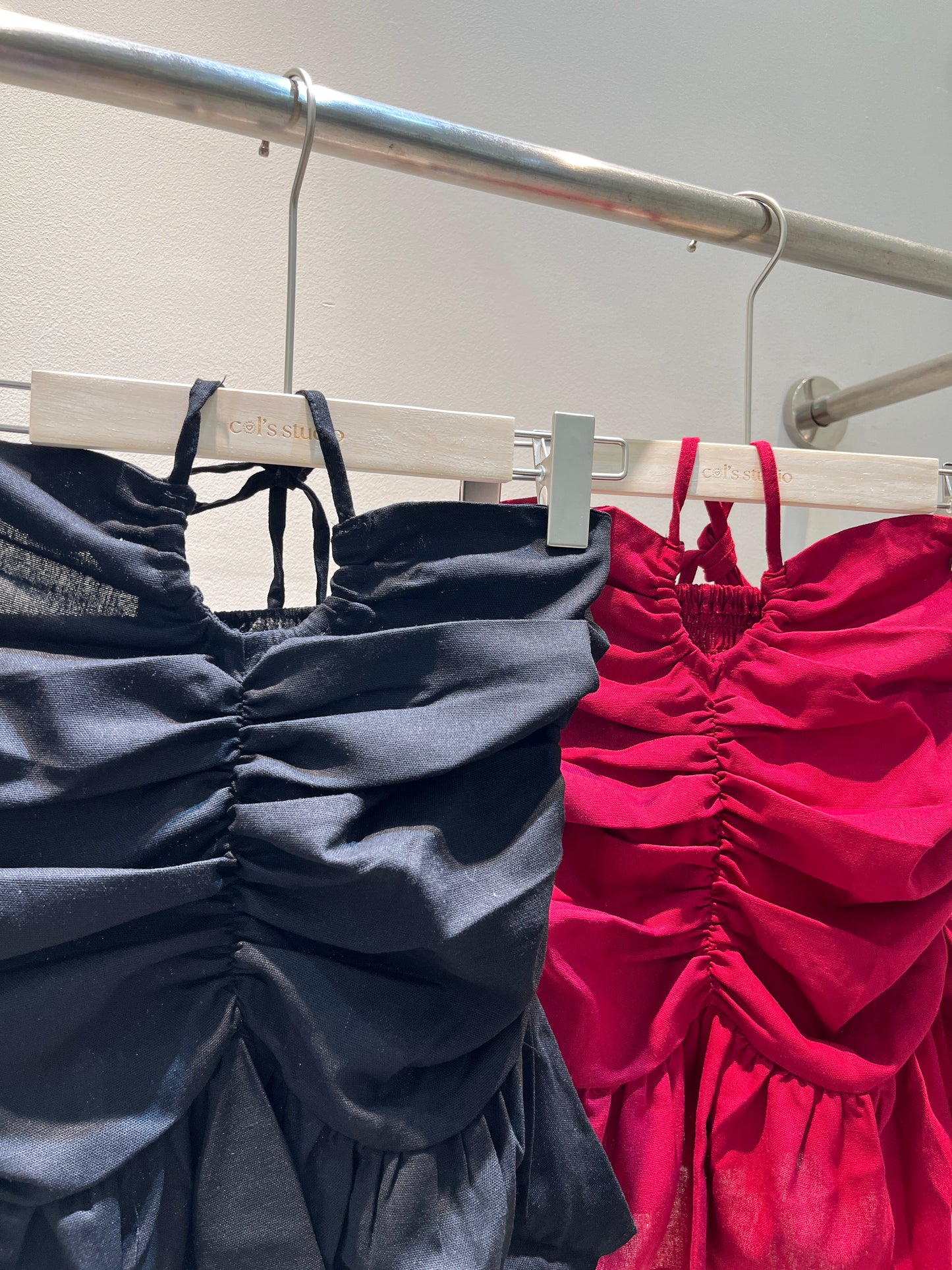 LINEN LIKE HALTER TOP