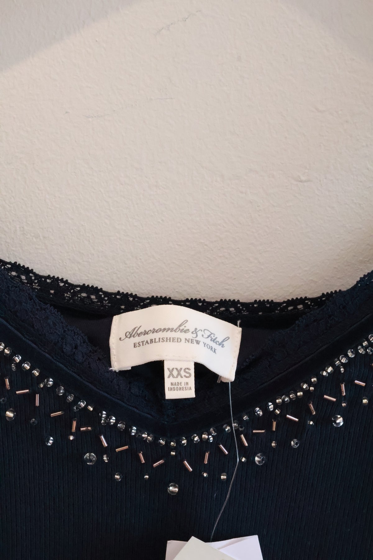ABERCROMIE&FITCH V-Neck Tank Top