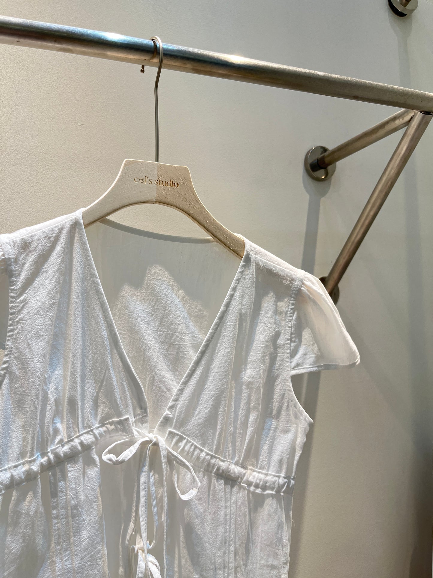 SHORT SLEEVE DESIGNED BLOUSE