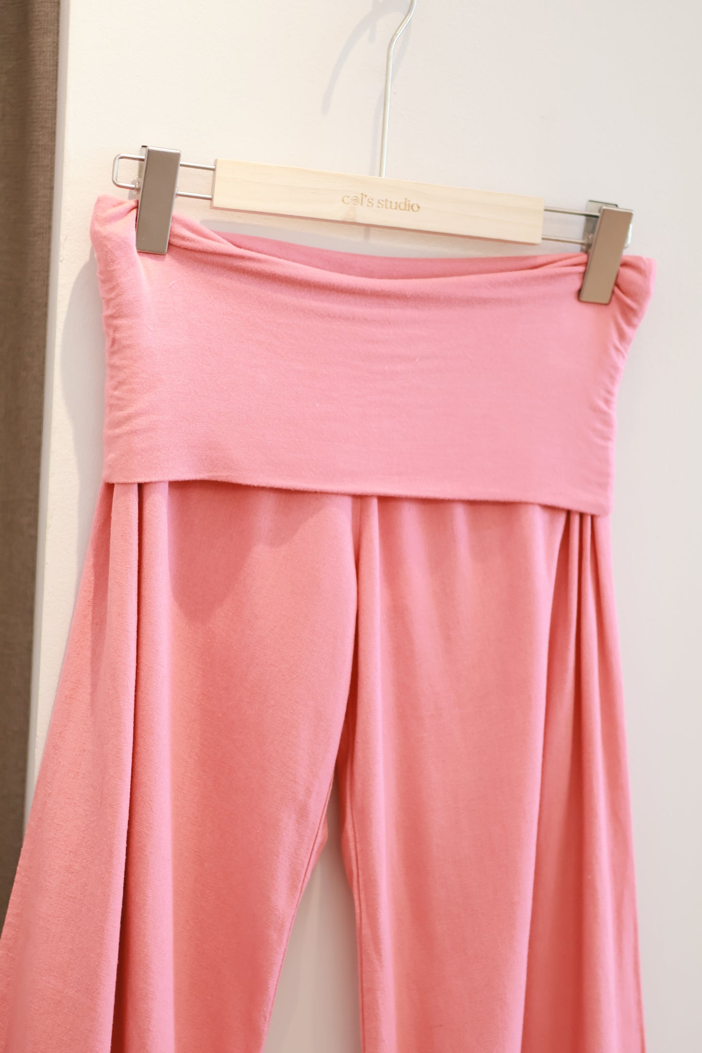 SUBDUED LINEN FOLD OVER PANTS (CORAL)