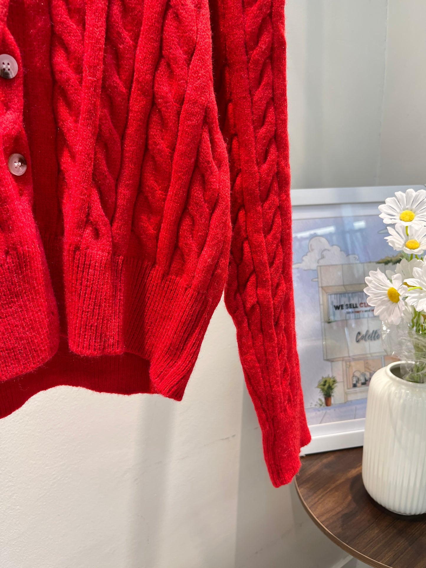 RED KNITTED CARDIGAN
