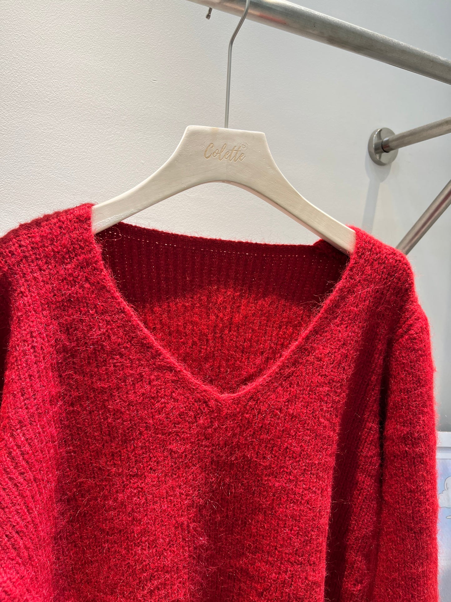 RED V CUT SWEATER