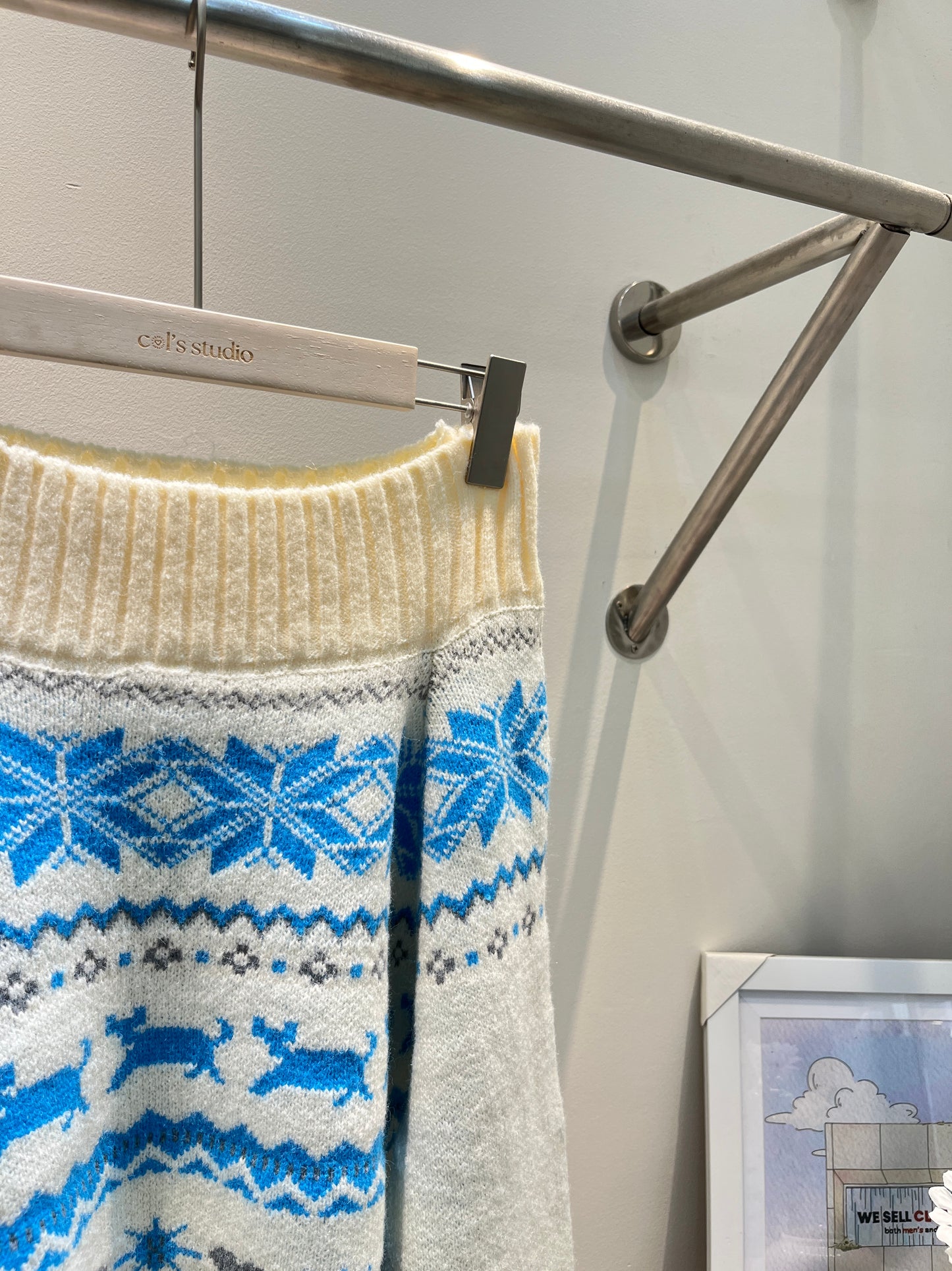 BLUE SNOW OFF SHOULDER TOP