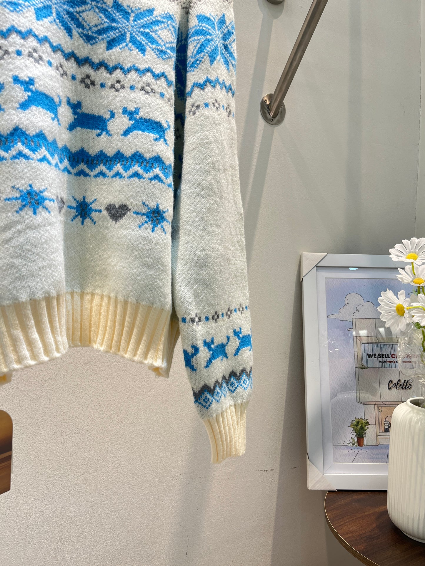 BLUE SNOW OFF SHOULDER TOP